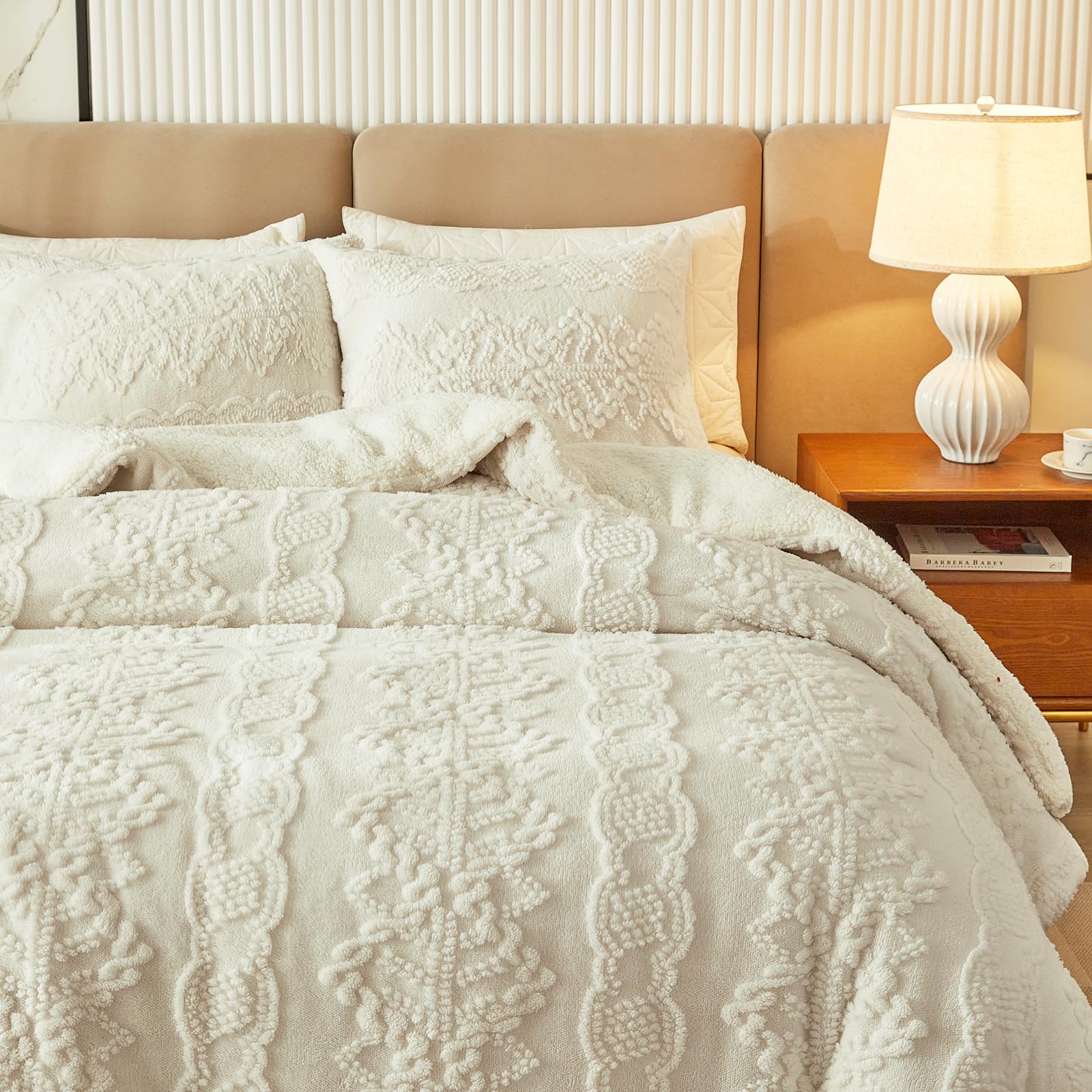 Luxury Flannel Fleece Sherpa Comforter Set Twin Size - Jacquard Boho Stripes Down Alternative Comforter White - Ultra Soft & Warm 3-Piece Bedding Set (1 Comforter + 2 Pillowcases) - Perfect for Winter Bedrooms, Guest Rooms & Cozy Cabin Retreats