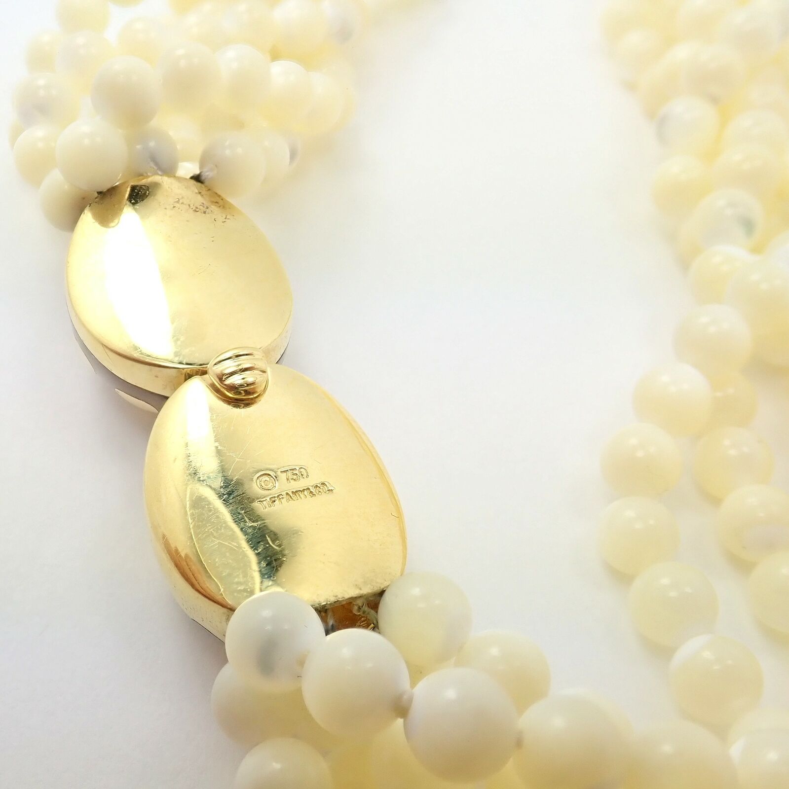 Tiffany & Co Cummings 18K Gold Mother of Pearl Bead Torsade Inlaid Necklace - Elegant Jewelry for Women, Perfect for Weddings, Parties & Special Occasions