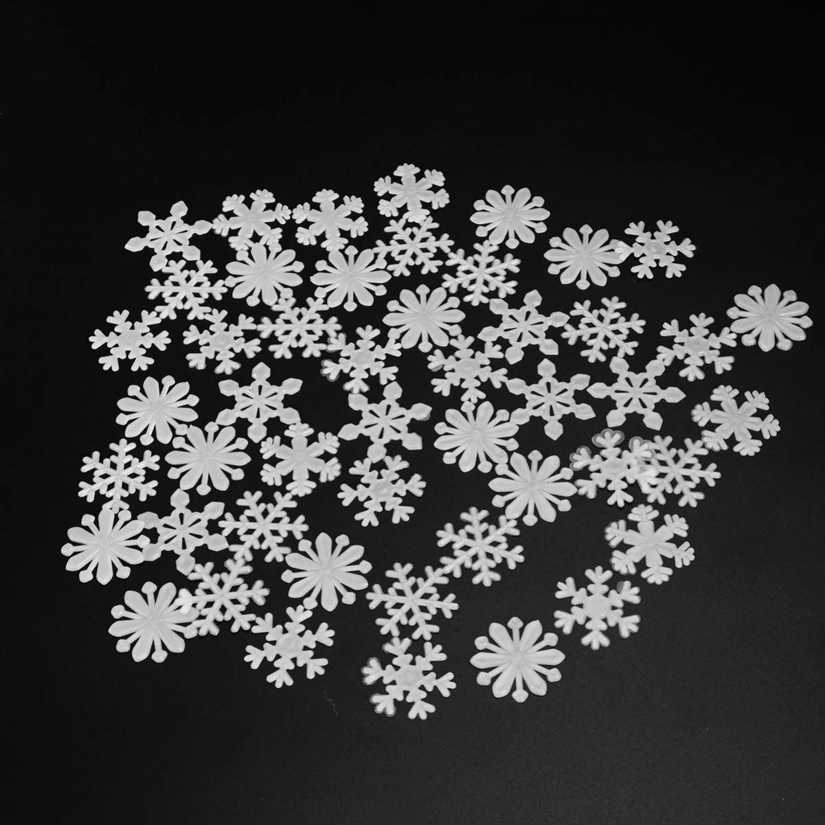 50PCS Glow in The Dark Snowflake Stickers - Christmas Window Wall Decals, Fluorescent Luminous Snowflakes Clings for Holiday Bedroom Decor - Perfect for Winter Party, Home & Office Decoration