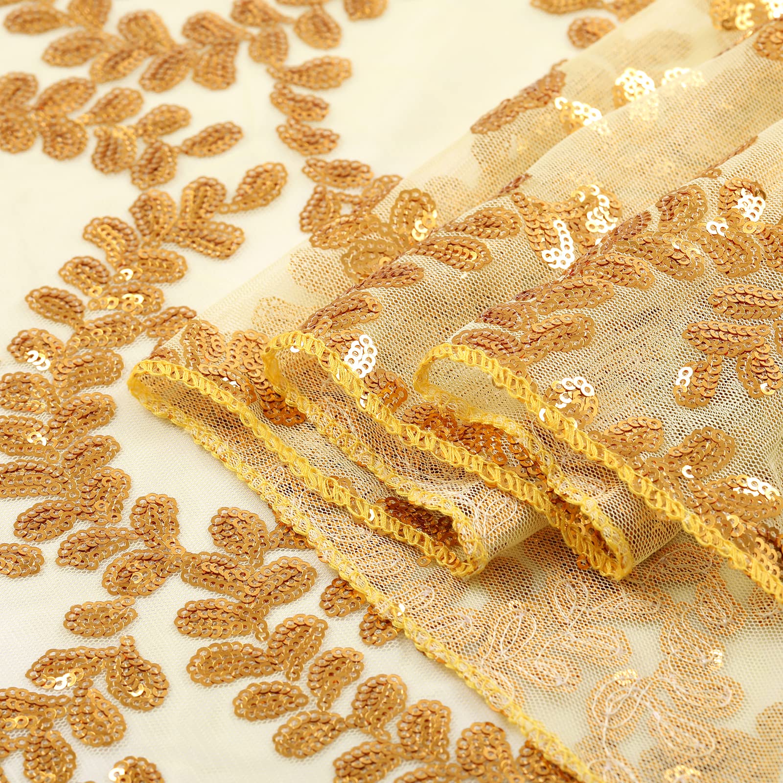 B-COOL Gold Glitter Sequin Tablecloth 90x156 Inch - Elegant Rectangular Table Cover for Weddings, Baby Showers, Birthdays, Banquets & Holiday Decorations - Perfect for Cake Tables, Party Decor & Special Events