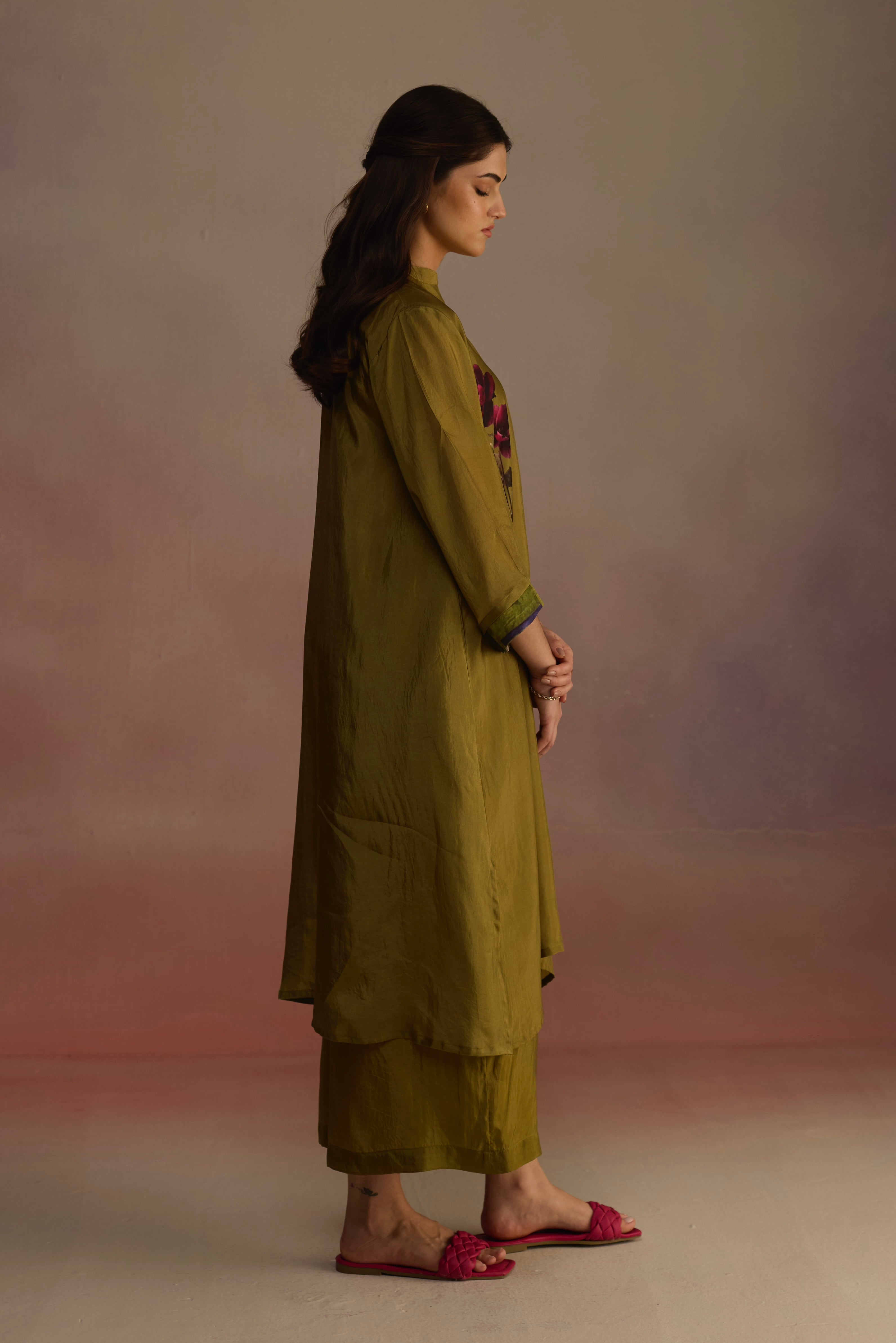 Stylish Clover Kurta Set for Women - Traditional Indian Ethnic Wear - Perfect for Festivals, Weddings & Casual Outings
