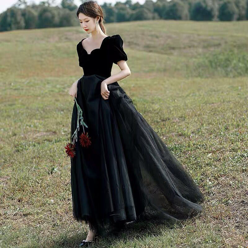 Elegant Black Velvet Tulle Long Prom Dress - A-Line Evening Formal Gown for Women | Perfect for Homecoming, Ball, Wedding Party & Special Occasions