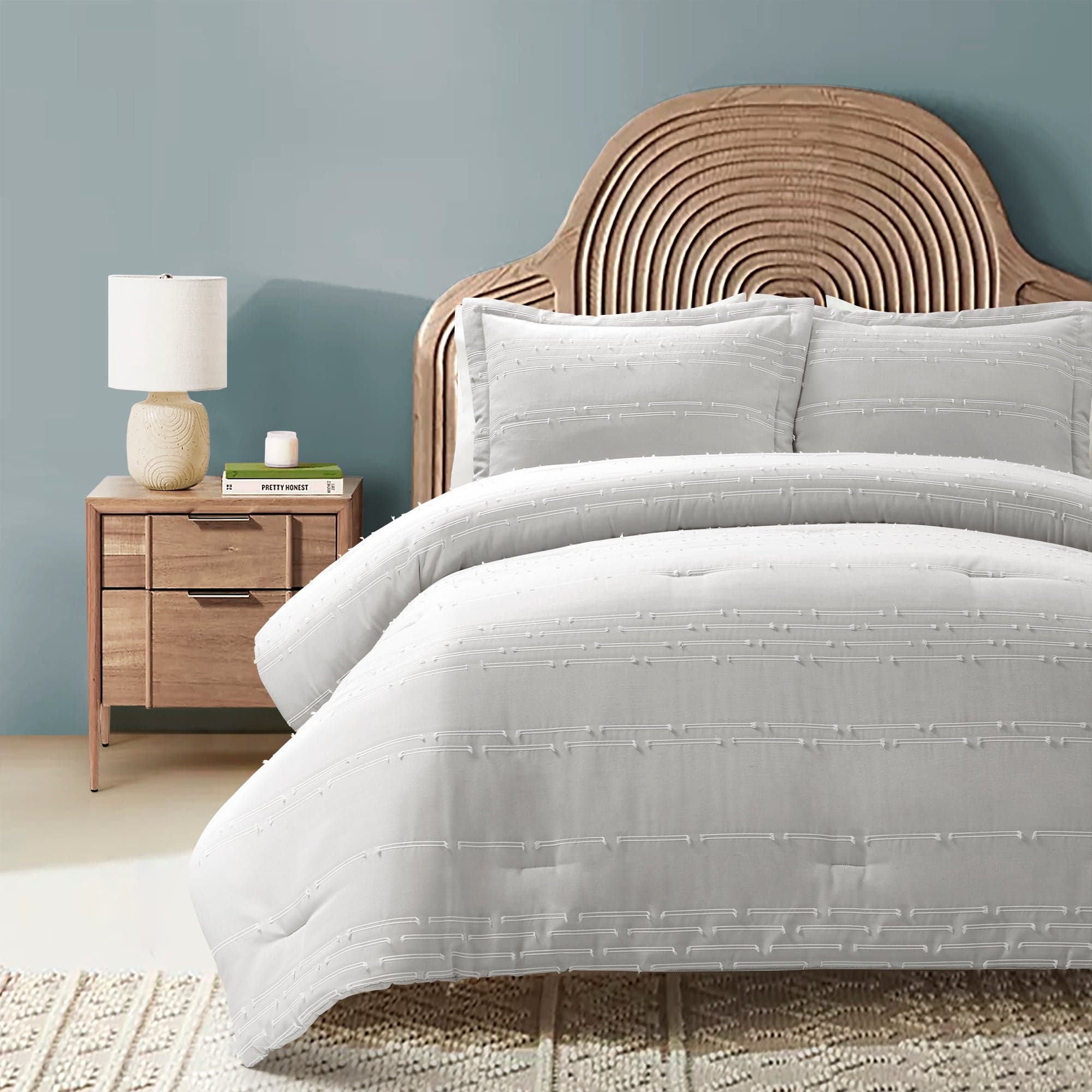 Clipped Stripe Jacquard 3-Piece Comforter Set - King Size Bedding with Matching Pillowcases - Perfect for Modern Bedroom, Guest Room & Dorm Decor