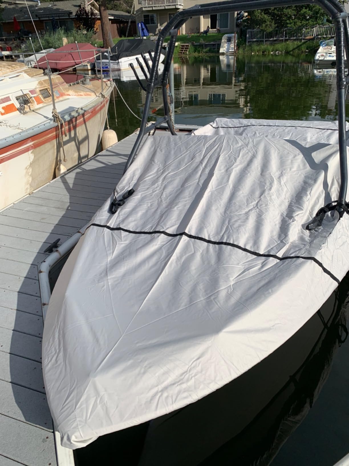 Tuszom True 900D Waterproof Ski & Wakeboard Boat Cover - Heavy Duty Solution Dyed Fabric with 11+6 Windproof Straps & Storage Bag - Fits 22'-24' Length, 116
