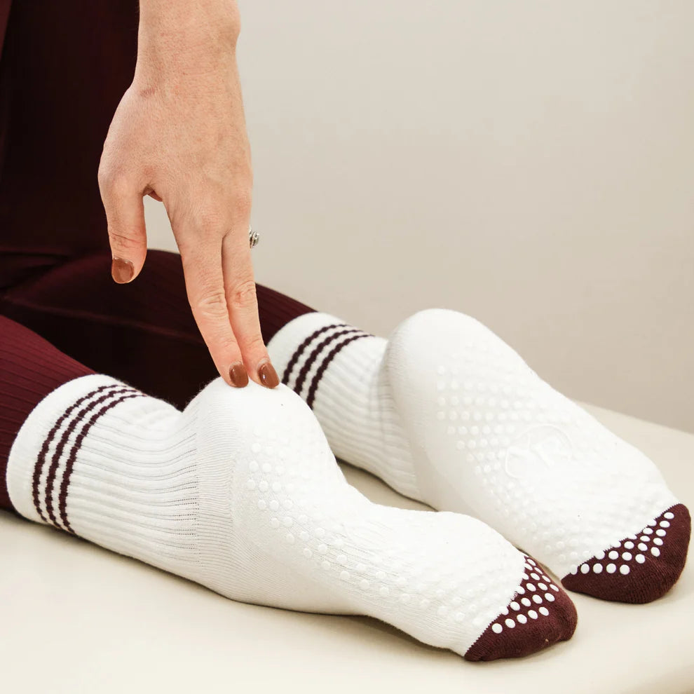 Non-Slip Grip Socks for Women & Men - Yoga, Pilates, Barre, Workout & Dance - Anti-Skid Socks with Traction for Home, Gym & Studio - Perfect for Fitness, Exercise & Sports Activities