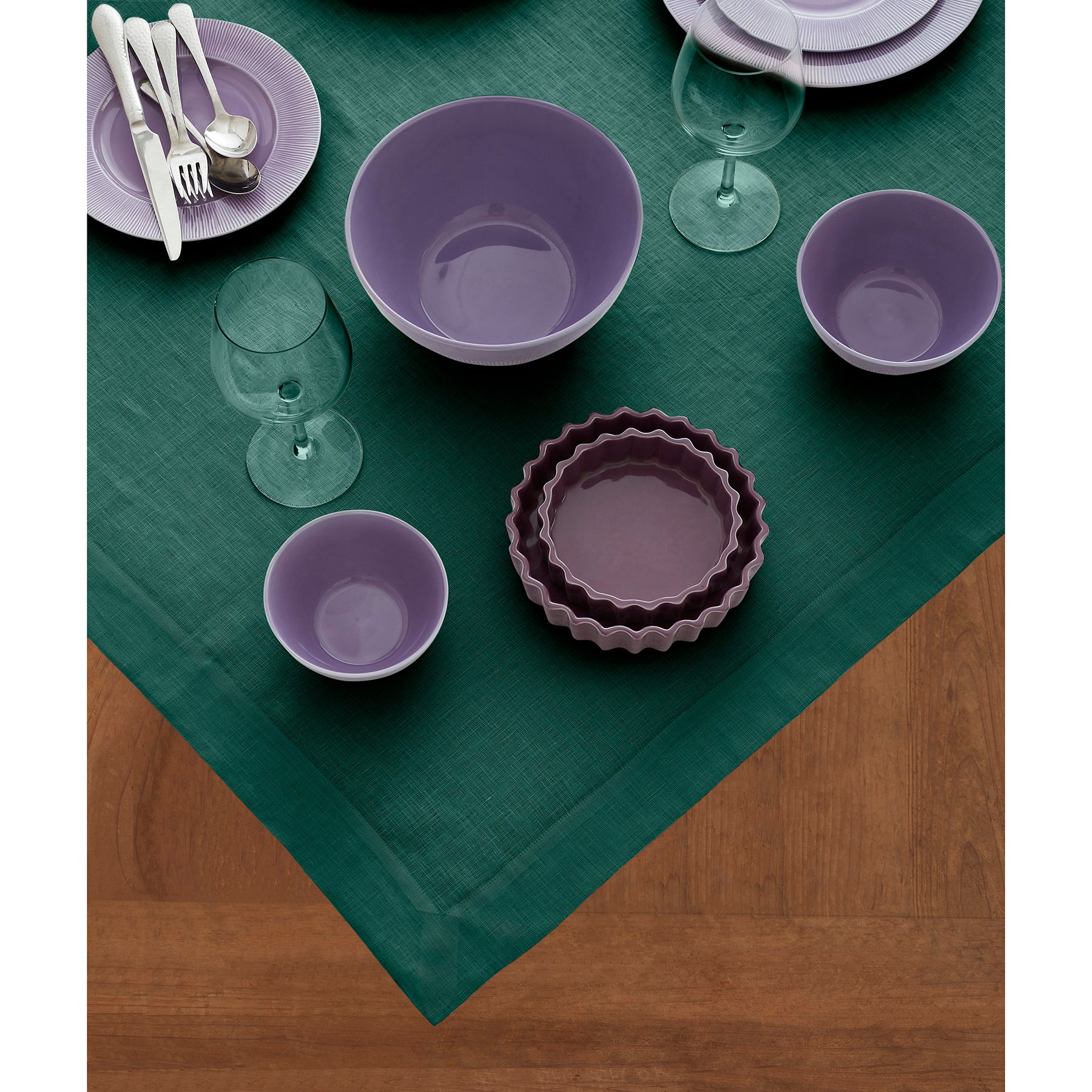 Fete Table Throw - Elegant & Durable Table Cover for Parties, Weddings & Events | Perfect for Indoor & Outdoor Celebrations