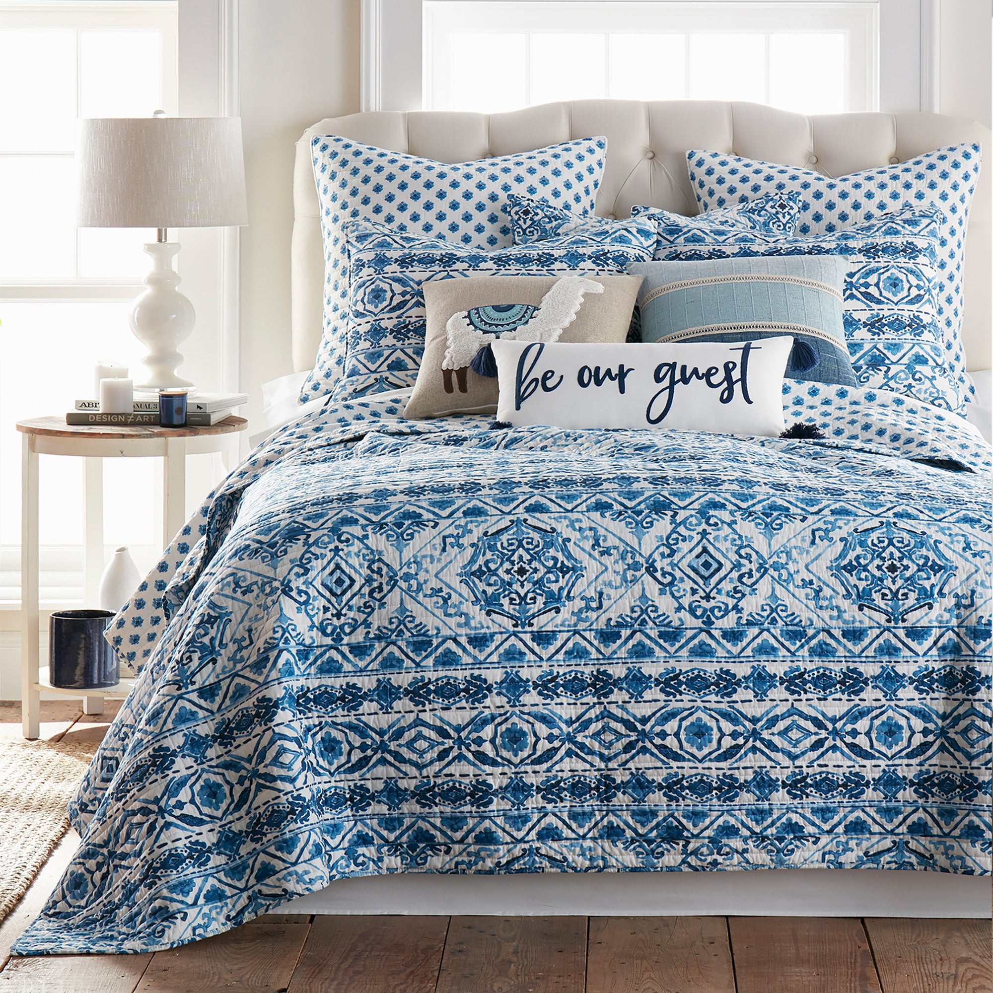 Luxury Lillian Pieced Chenille Pillow - Soft Decorative Throw Pillow for Couch, Bed & Sofa - Perfect for Living Room, Bedroom & Home Decor