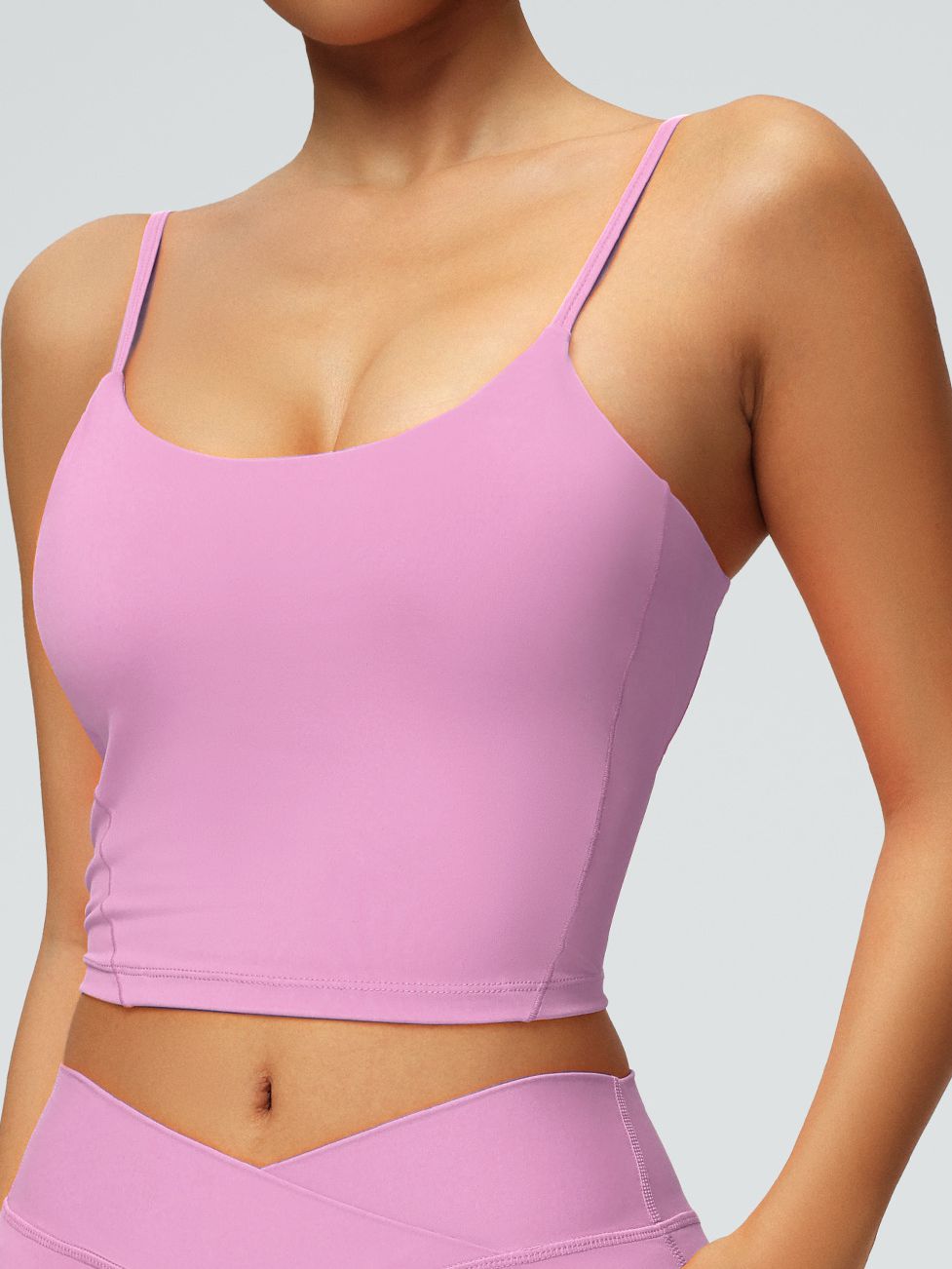 ZASUWA Women's U Neck Backless Adjustable Strap Solid Color Sports Bra - Perfect for Yoga, Gym & Running Workouts