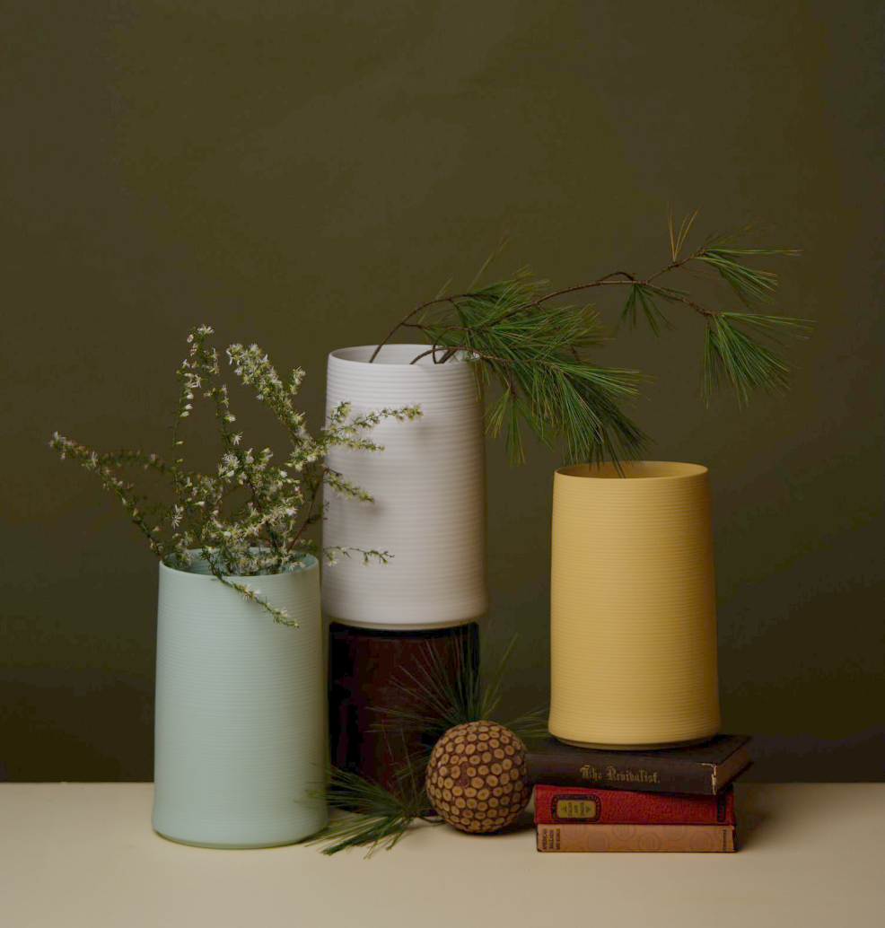 Elegant Ribbed Porcelain Vase - Handcrafted Ceramic Home Decor for Living Room, Dining Table, or Wedding Centerpiece