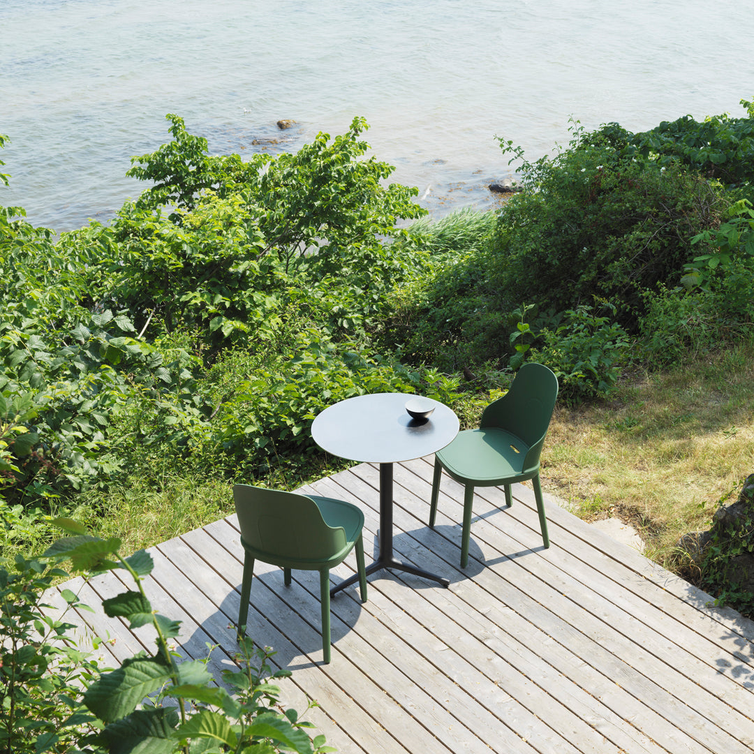 Allez Round Outdoor Cafe Table with 3 Legs - Durable Patio Bistro Set for Garden, Balcony & Restaurant Dining