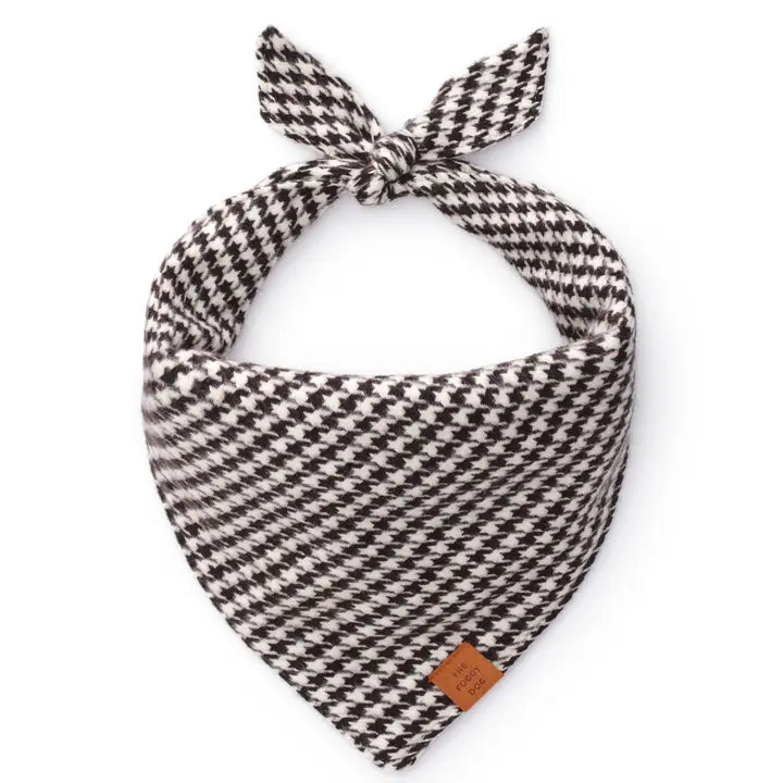 Houndstooth Pattern Dog Bandana - Stylish Pet Accessory for Dogs & Cats - Perfect for Holidays, Parties & Outdoor Adventures
