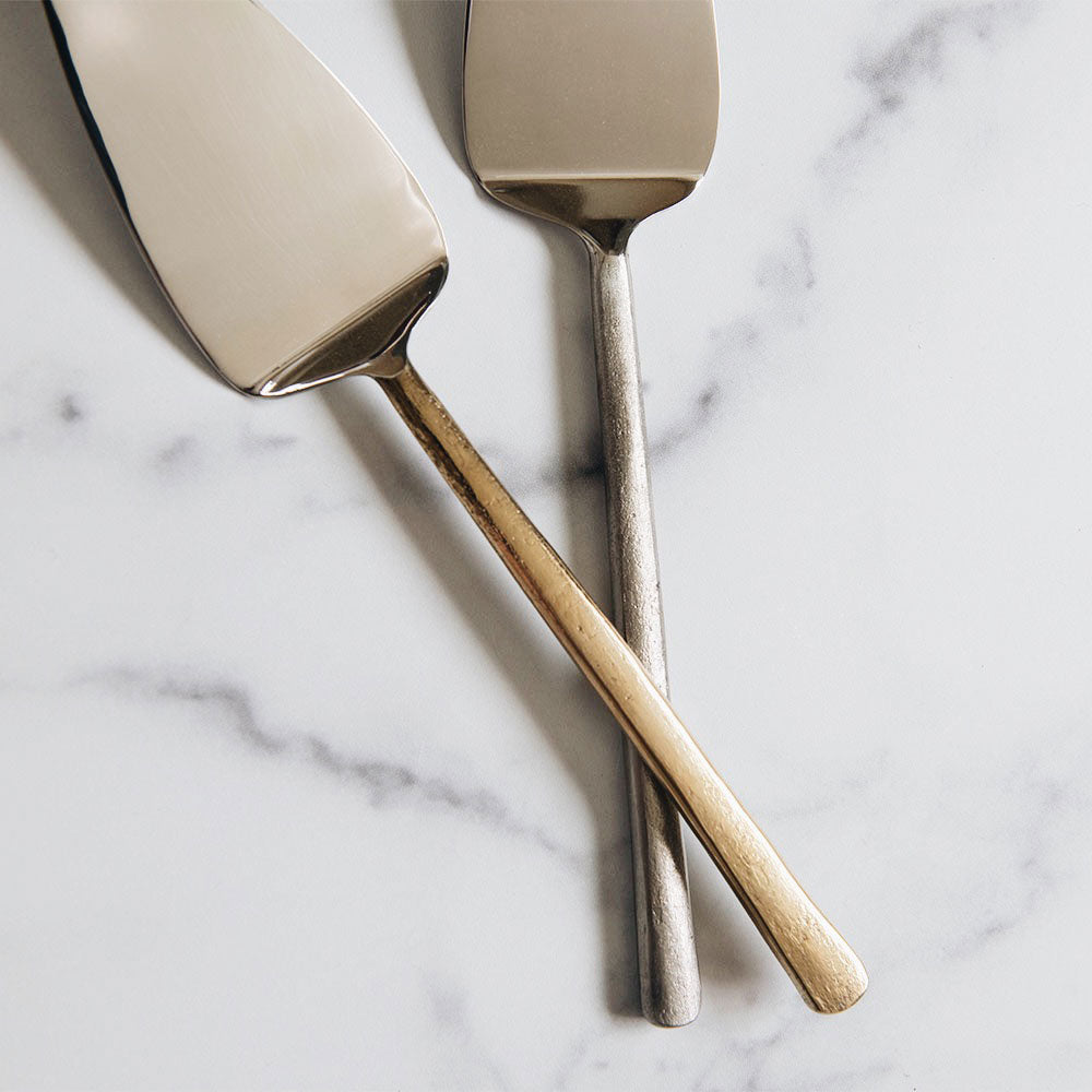 Premium Stainless Steel Pie Server with Ergonomic Handle - Perfect for Serving Desserts, Cakes, and Pies at Parties, BBQs, and Family Gatherings