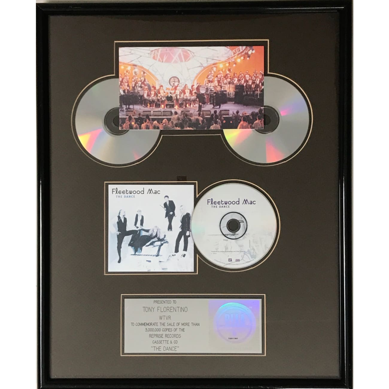 Fleetwood Mac The Dance 3x Multi Platinum Album Award - Certified RIAA - Perfect for Music Collectors & Fleetwood Mac Fans - Great for Display in Home, Office or Music Studio