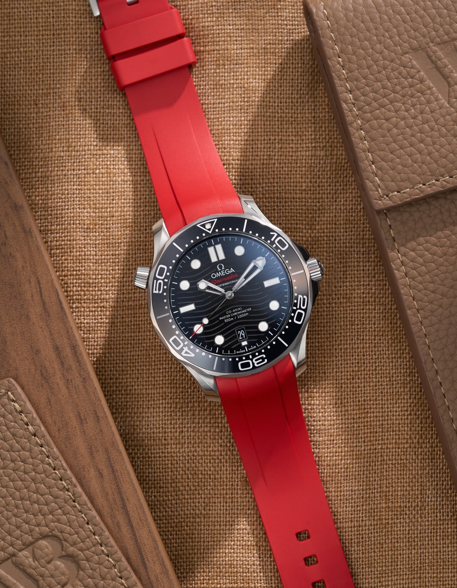 Omega Seamaster Diver 300 42mm Black Rubber Replacement Strap | Durable Waterproof Watch Band for Swimming, Diving & Everyday Wear