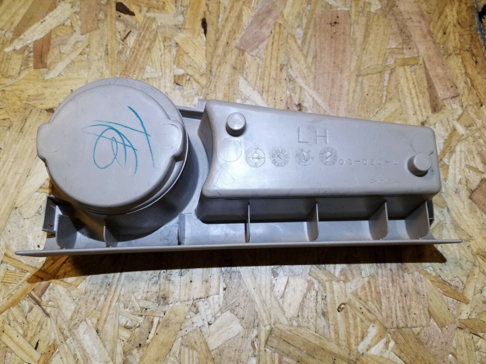 2005-2009 Cadillac SRX OEM Left Rear Driver Side Cup Holder Replacement - Perfect for Road Trips & Daily Commutes