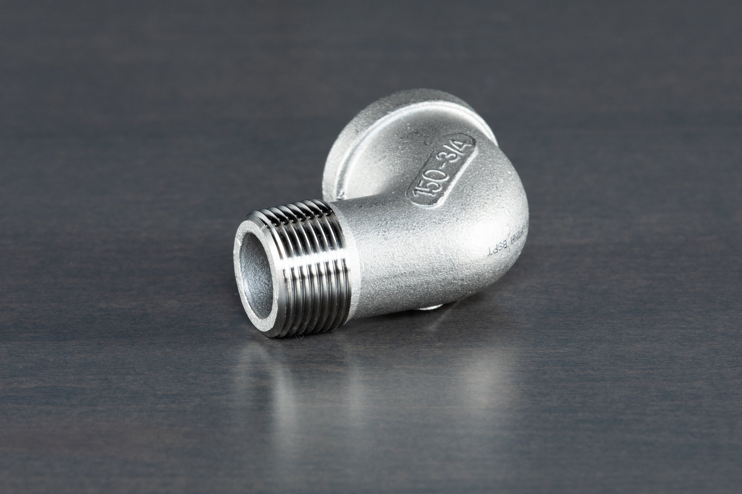 Stainless Steel BSPT 90 Degree Elbow Fitting - High Pressure Pipe Connector for Plumbing, Hydraulic Systems & Industrial Applications