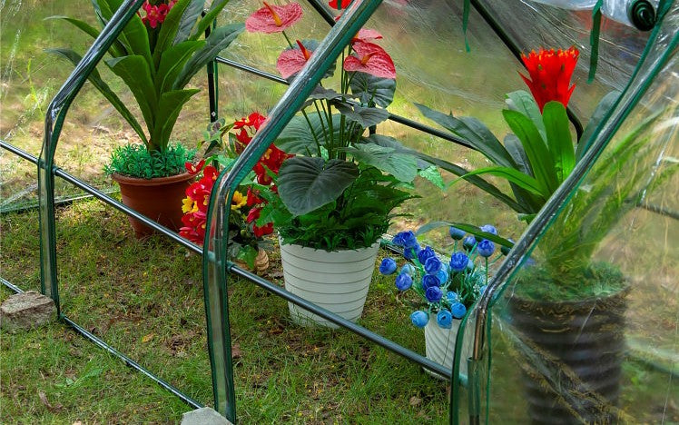 Triangular Freeze Insulation Cover for Plant Greenhouses - Winter Protection for Outdoor Plants & Seedlings