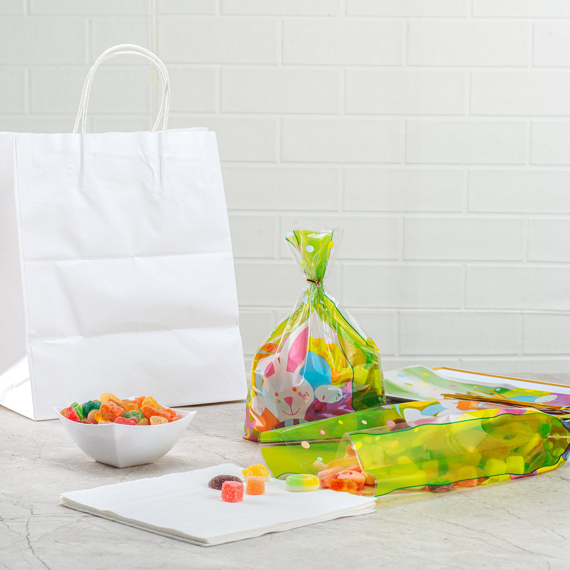 Easter Bunny Plastic Candy Bags - 5 x 3 x 11 Inches Gusseted Stand-Up Pouches (4000 Count Bulk Box) - Perfect for Easter Treats, Party Favors & Holiday Candy Packaging