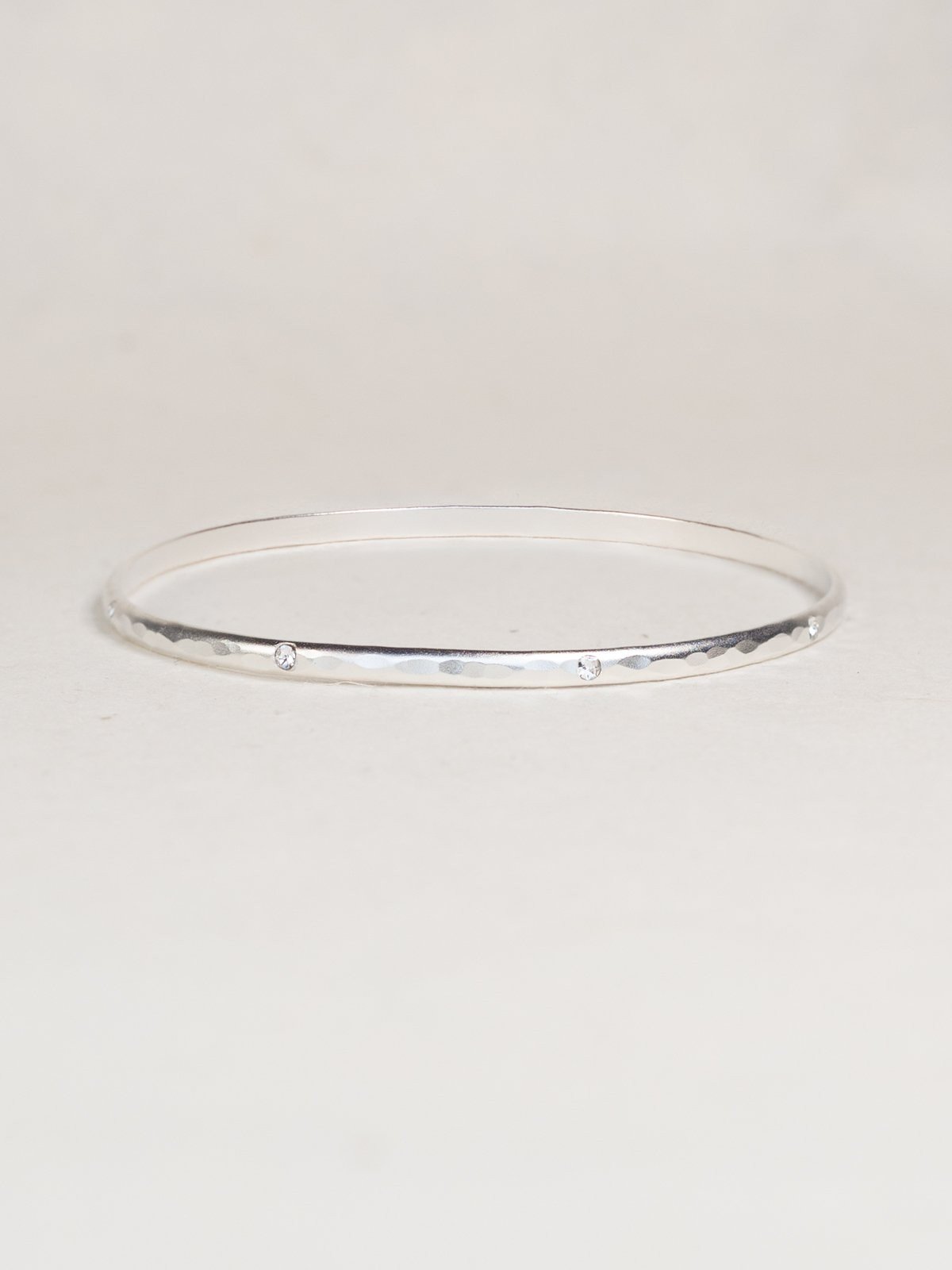 Shiny Everyday Bangle Bracelet for Women - Elegant & Durable Fashion Jewelry - Perfect for Work, Parties & Daily Wear