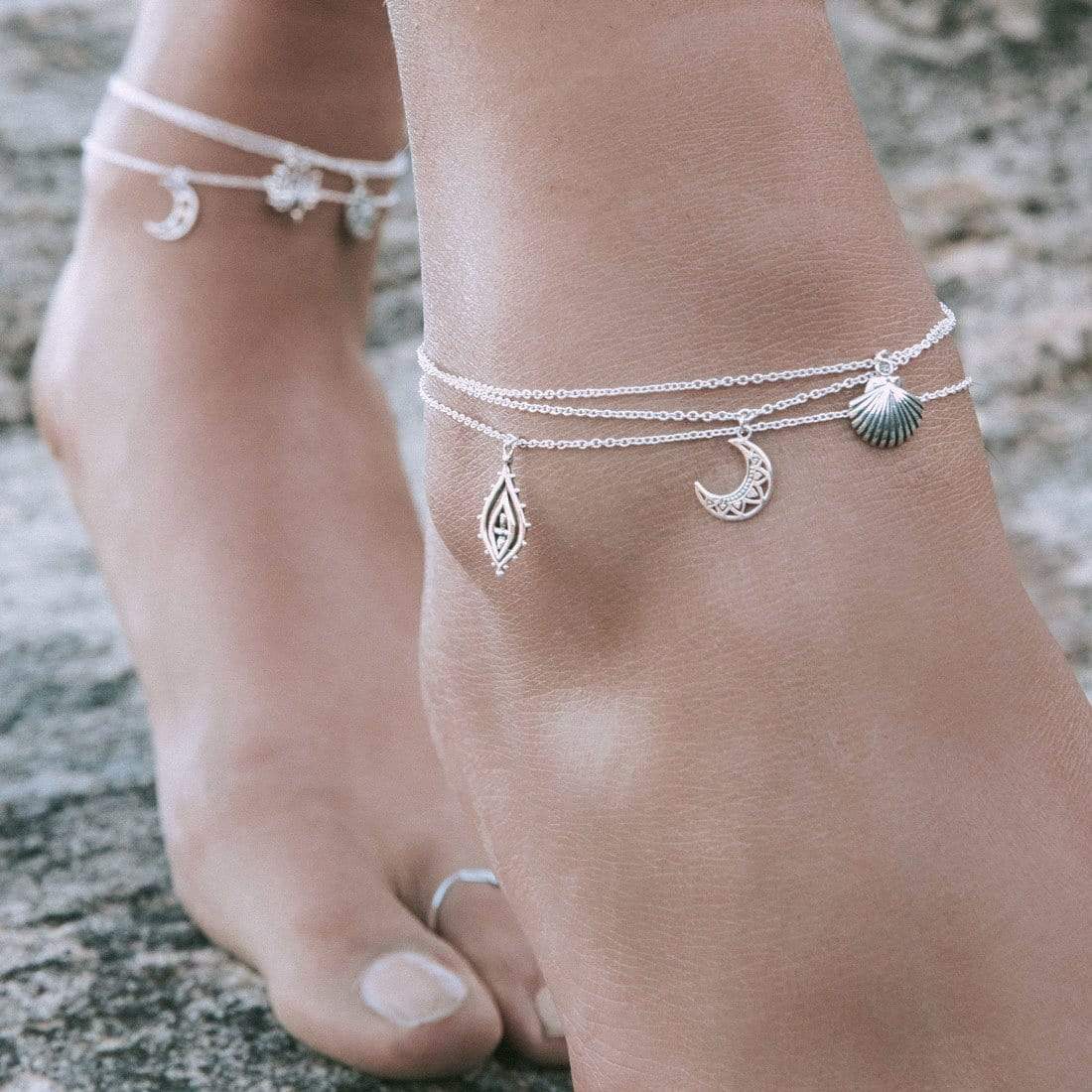 Handmade Mandala Moon Anklet - Boho Chic Adjustable Ankle Bracelet for Women - Perfect for Yoga, Beach & Festival Outfits