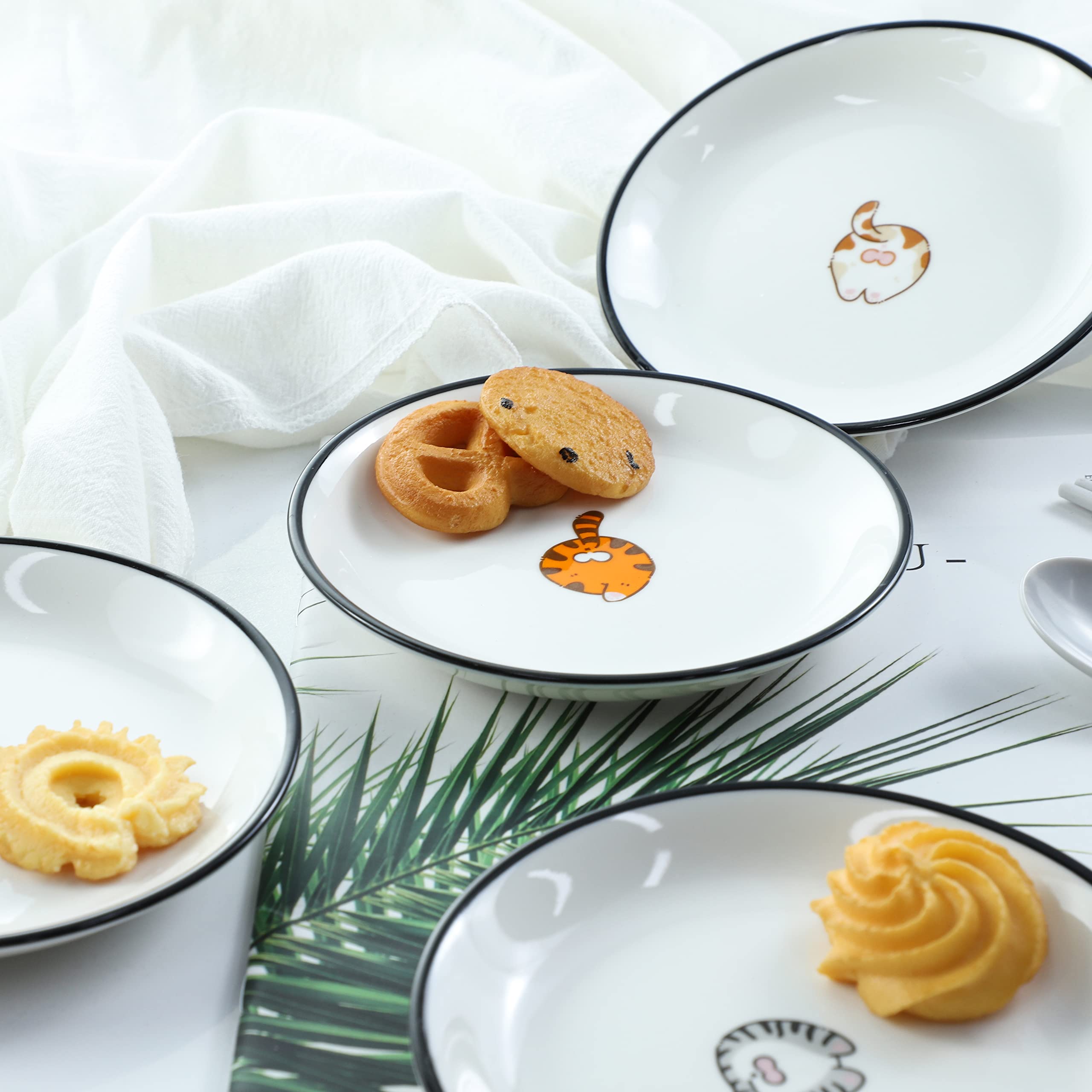 Funny Cartoon Cat Ceramic Sauce Dishes - Cute Cat Butt Sushi Soy Dipping Bowls & Appetizer Plates - Set of 4 Kitchen Serving Dishes for Home, Parties & Cat Lovers