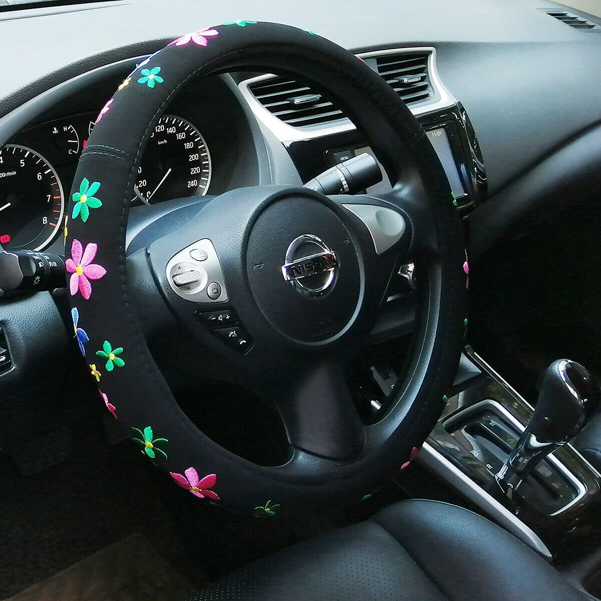 Universal 15-inch Cute Floral Embroidery Car Steering Wheel Cover - Soft Flannel for Women & Girls | Perfect for Winter Driving & Gift Giving