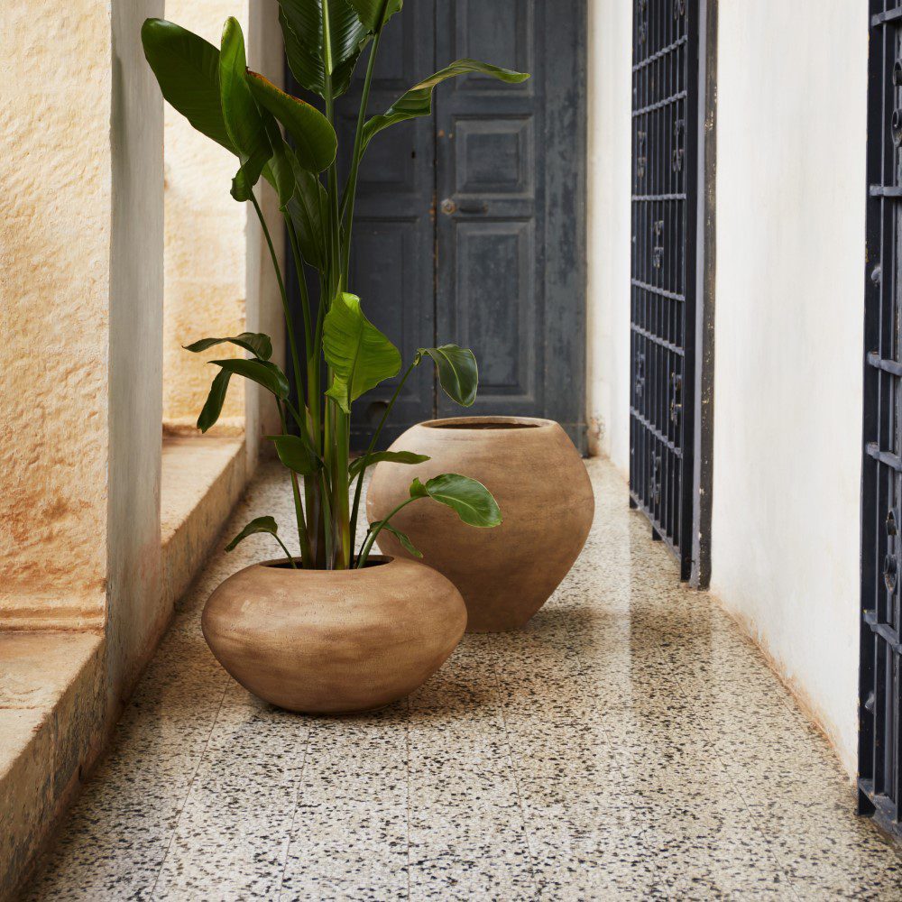 FERM LIVING Dodu Pot - 30cm Ceramic Planter in Brown for Indoor Plants | Perfect for Home Decor, Living Room, Office & Garden