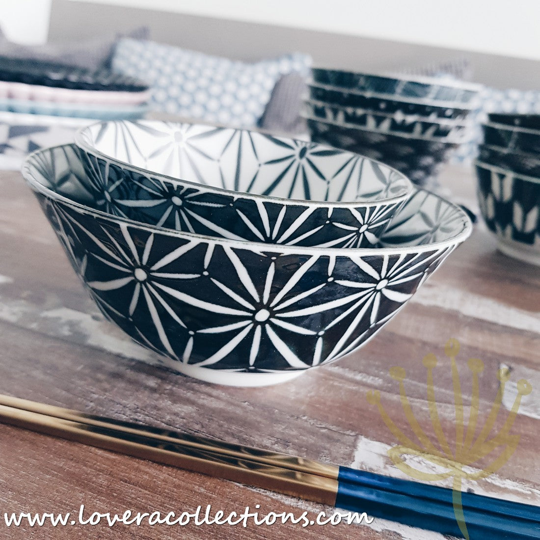 Awasaka Black & White Modern Stars Dinnerware Set - 12-Piece Porcelain Plates & Bowls - Elegant Dinnerware Collection for Home & Restaurant Use - Perfect for Holiday Dinners, Wedding Gifts & Daily Dining