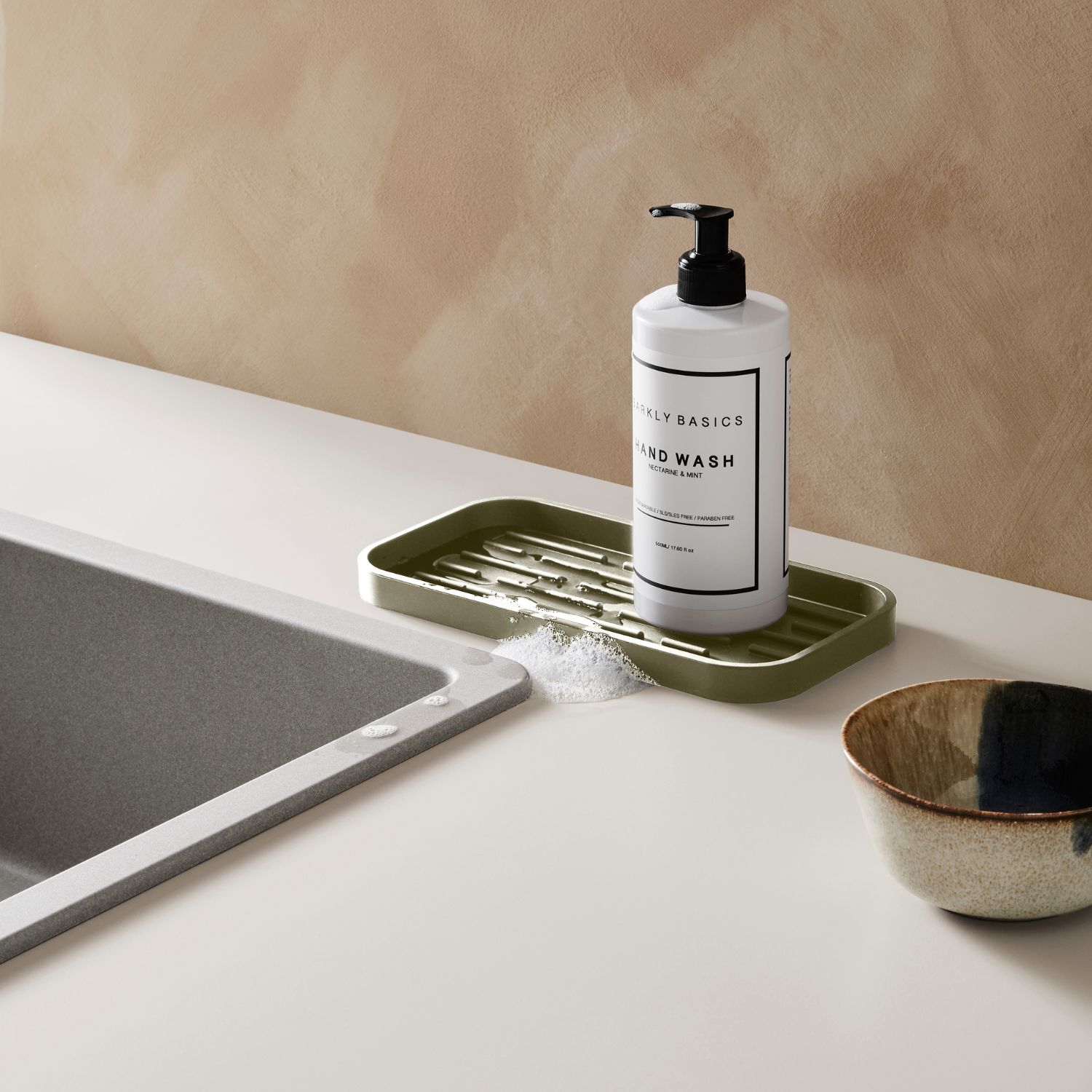 DESIGNSTUFF Silicone Sink Tray & Sponge Holder - Non-Slip Drain Rack Organizer for Kitchen Sink Countertop - Perfect for Washing Dishes, Cleaning Sponges & Soap Storage (Khaki)