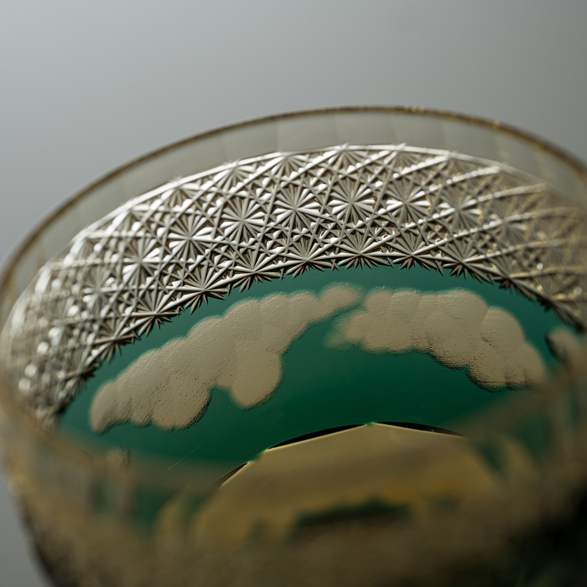 Premium Yamada Crystal Glass Sake Cups with Mt. Fuji Design - Amber Green Color - Elegant Japanese Drinking Cups for Sake, Whiskey & Cocktails - Perfect for Home Bars, Gifts & Japanese Cultural Events