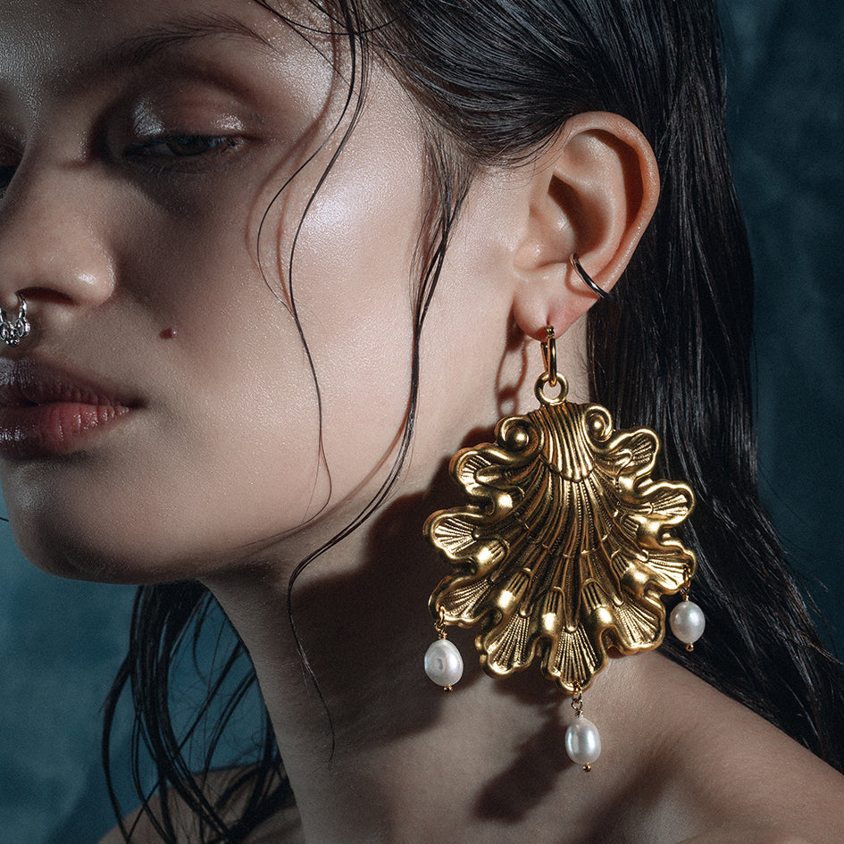 SYRENA Gold Seashell Pearl Hoop Earrings for Women - Elegant Beach Wedding Jewelry, Bridal Accessories, Summer Vacation Gift