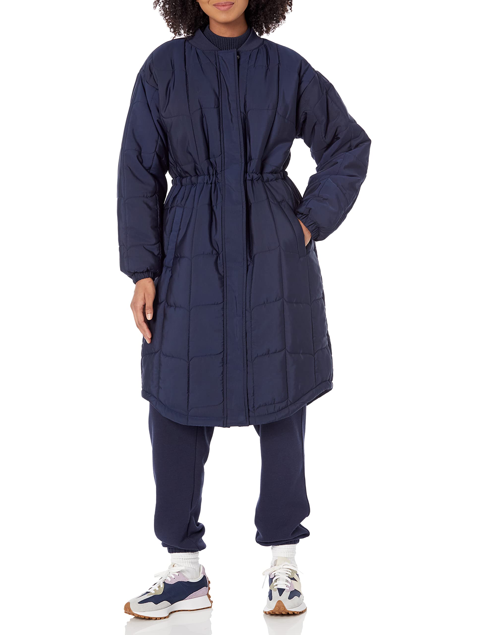 Amazon Essentials Women's Oversized Quilted Coat - Plus Size Winter Jacket with Warm Filling | Water-Resistant Outerwear for Cold Weather, Commuting & Outdoor Activities
