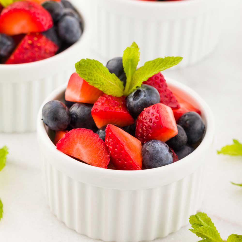 5 oz Round White Porcelain Mini Ramekins - Set of 10 (3x3x1.5 Inches) - Perfect for Baking, Desserts & Food Presentation - Small Ceramic Bowls for Soufflés, Dips & Condiments