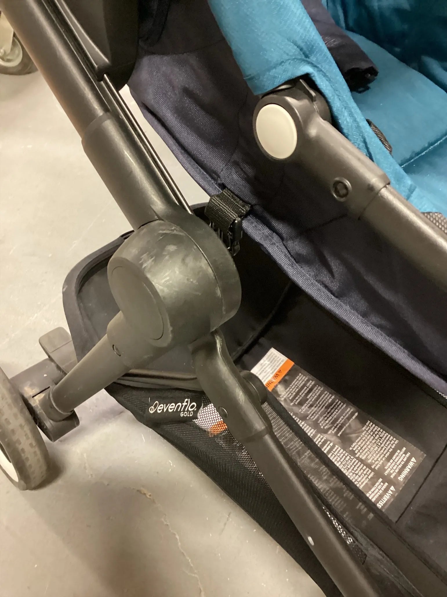 Gold SensorSafe Pivot Xpandts Baby Car Seat - Expandable & Adjustable for Safety & Comfort | Perfect for Travel, Daily Commute & Family Road Trips