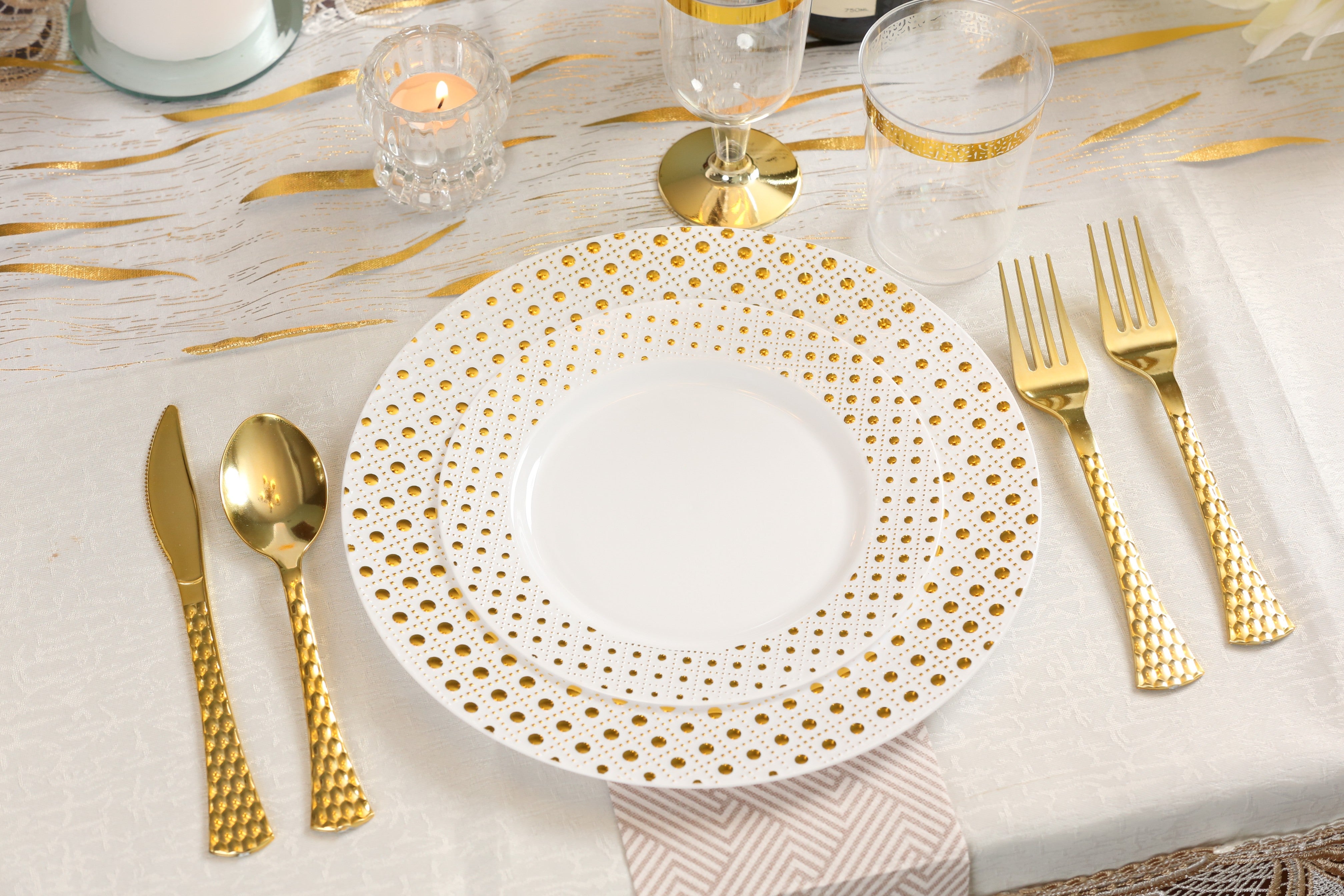100-Piece Gold & White Round Plastic Dinnerware Set with Silverware - 20 Servings - Elegant Disposable Tableware for Parties, Weddings, and Events - Perfect for Outdoor Dining, Picnics, and Catering