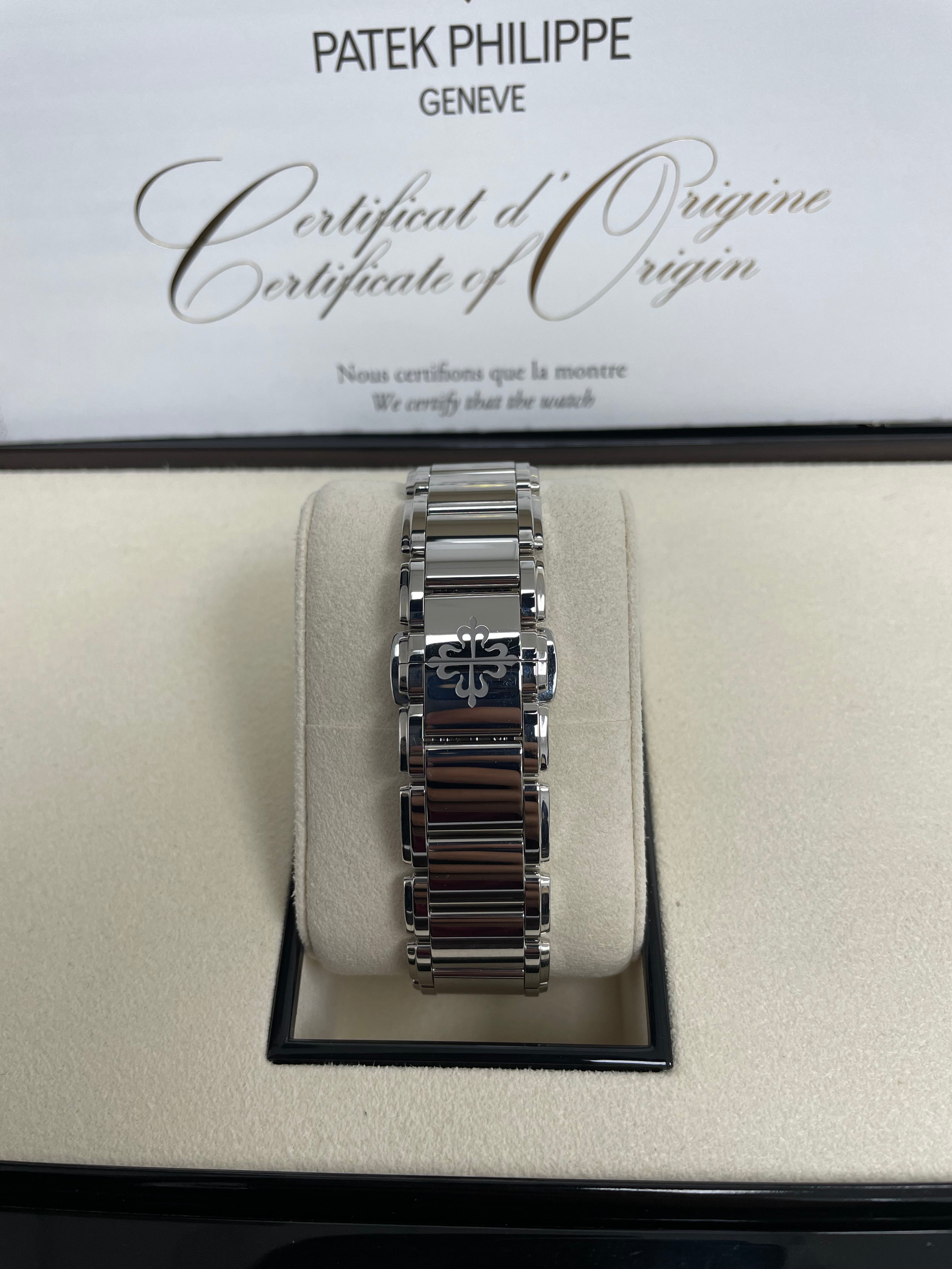 Patek Philippe Twenty~4 Automatic Ladies Watch - Gray Sunburst Dial (Ref #7300/1200A-010) | Luxury Women's Timepiece for Business, Gala & Special Occasions