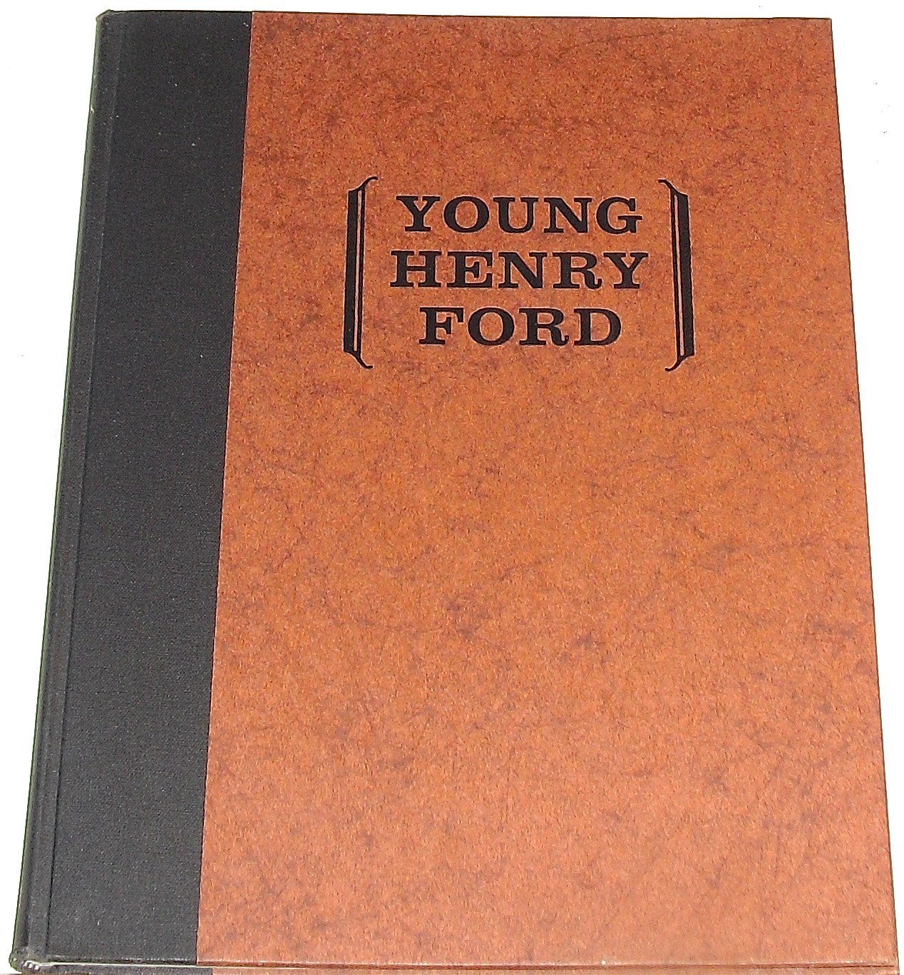 Young Henry Ford: A Picture History of the First Forty Years - Great Lakes Books Biography | Vintage Automobile History Book | Perfect for Car Enthusiasts & History Buffs
