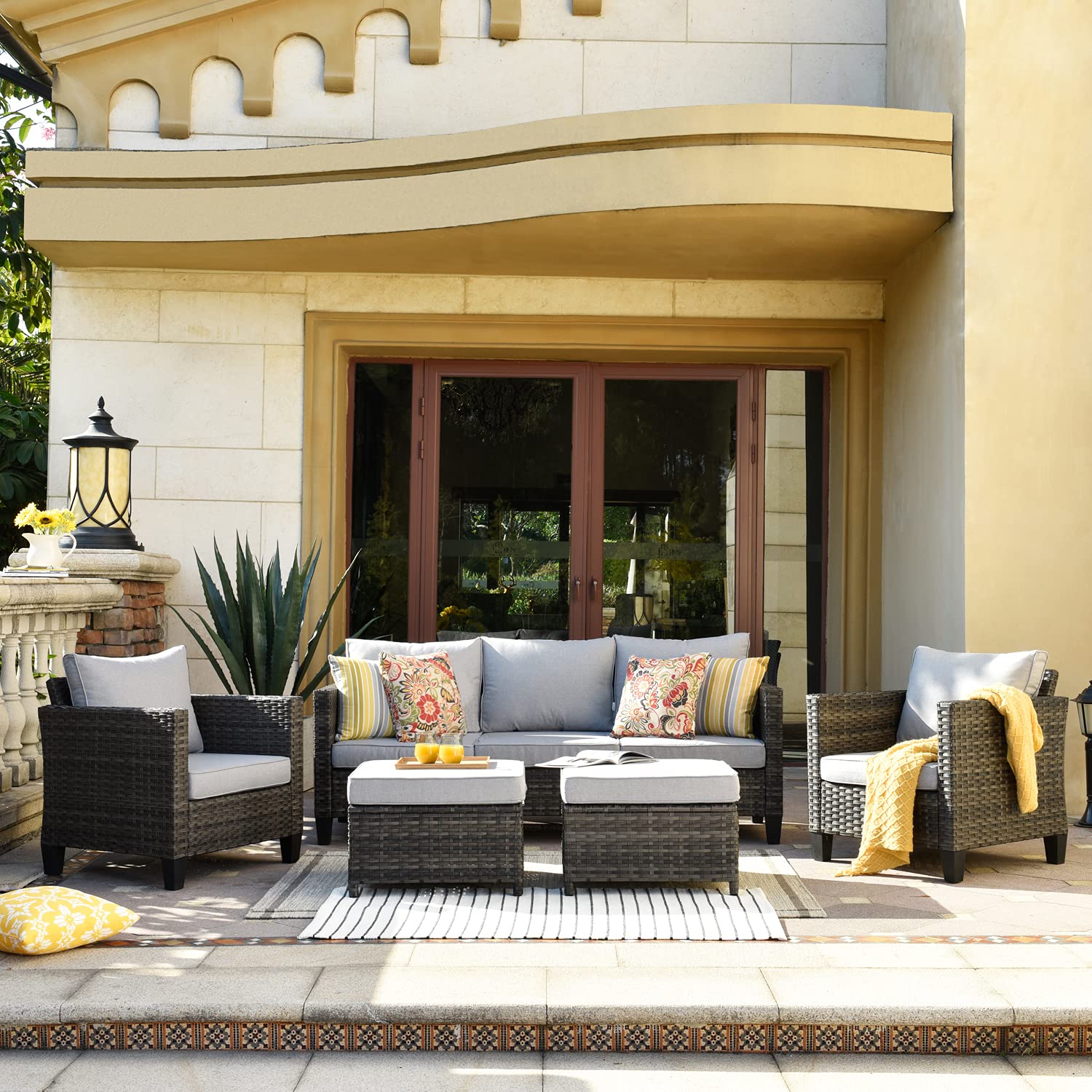 Outdoor Rattan Patio Furniture Set 5-Piece All-Weather Wicker Conversation Set with Sofa, Chairs & Ottomans - Grey - Perfect for Garden, Deck, Backyard & Poolside Relaxation