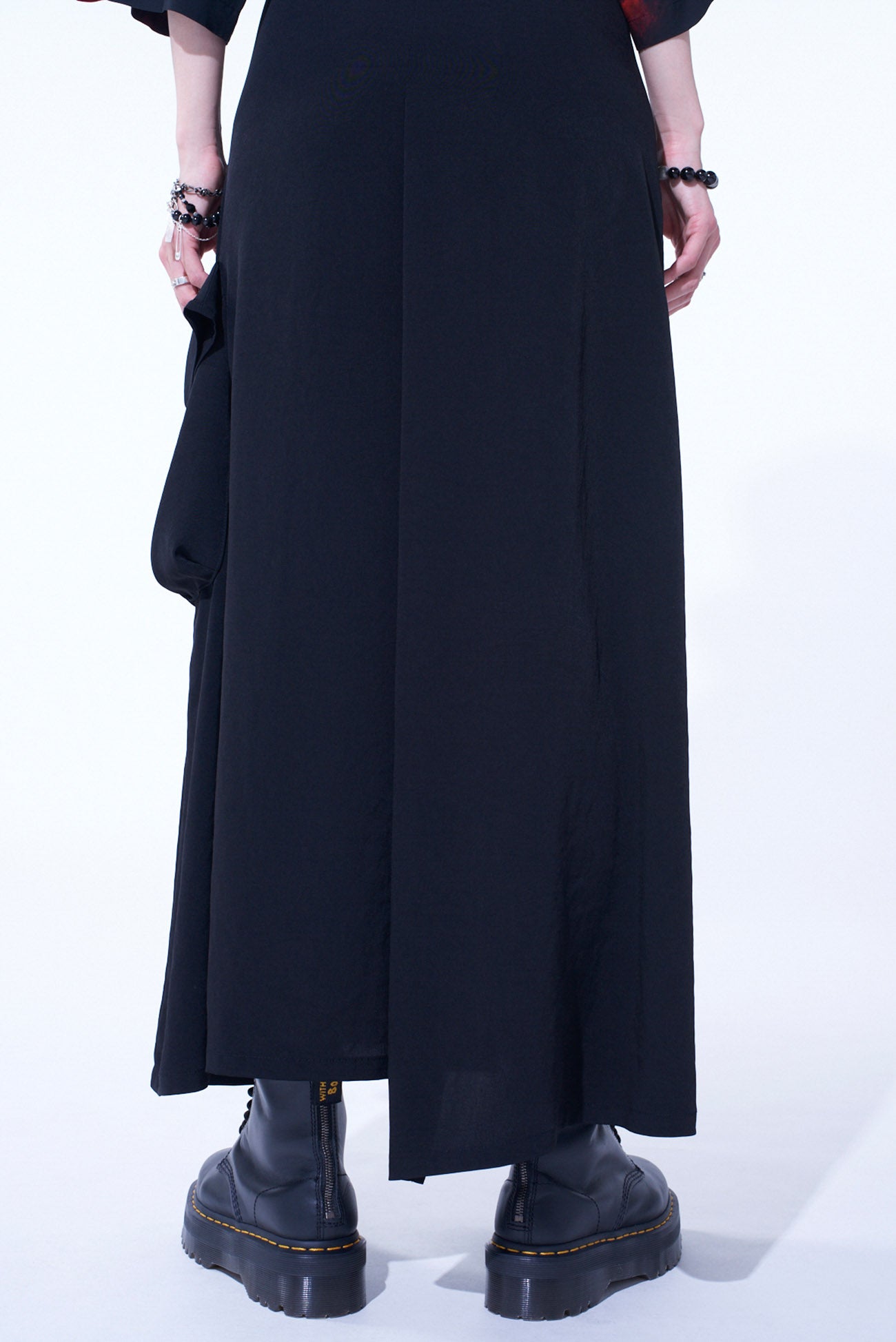 Elegant Crepe de Chine Pocket Skirt for Women - Stylish & Comfortable A-Line Skirt with Pockets - Perfect for Office, Casual Wear & Special Occasions