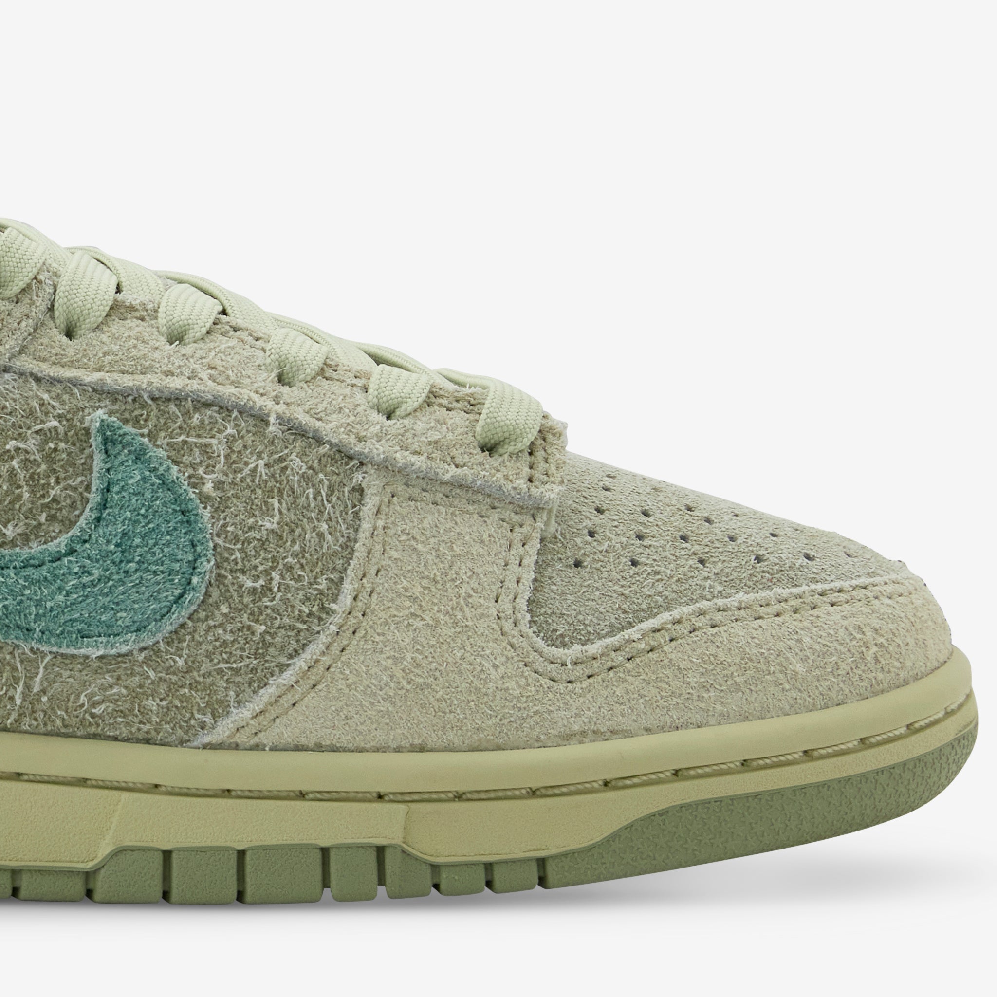 Women's Nike Dunk Low Olive Aura Sneakers - Oil Green & Bicoastal Style - Perfect for Casual Wear, Street Fashion & Everyday Comfort