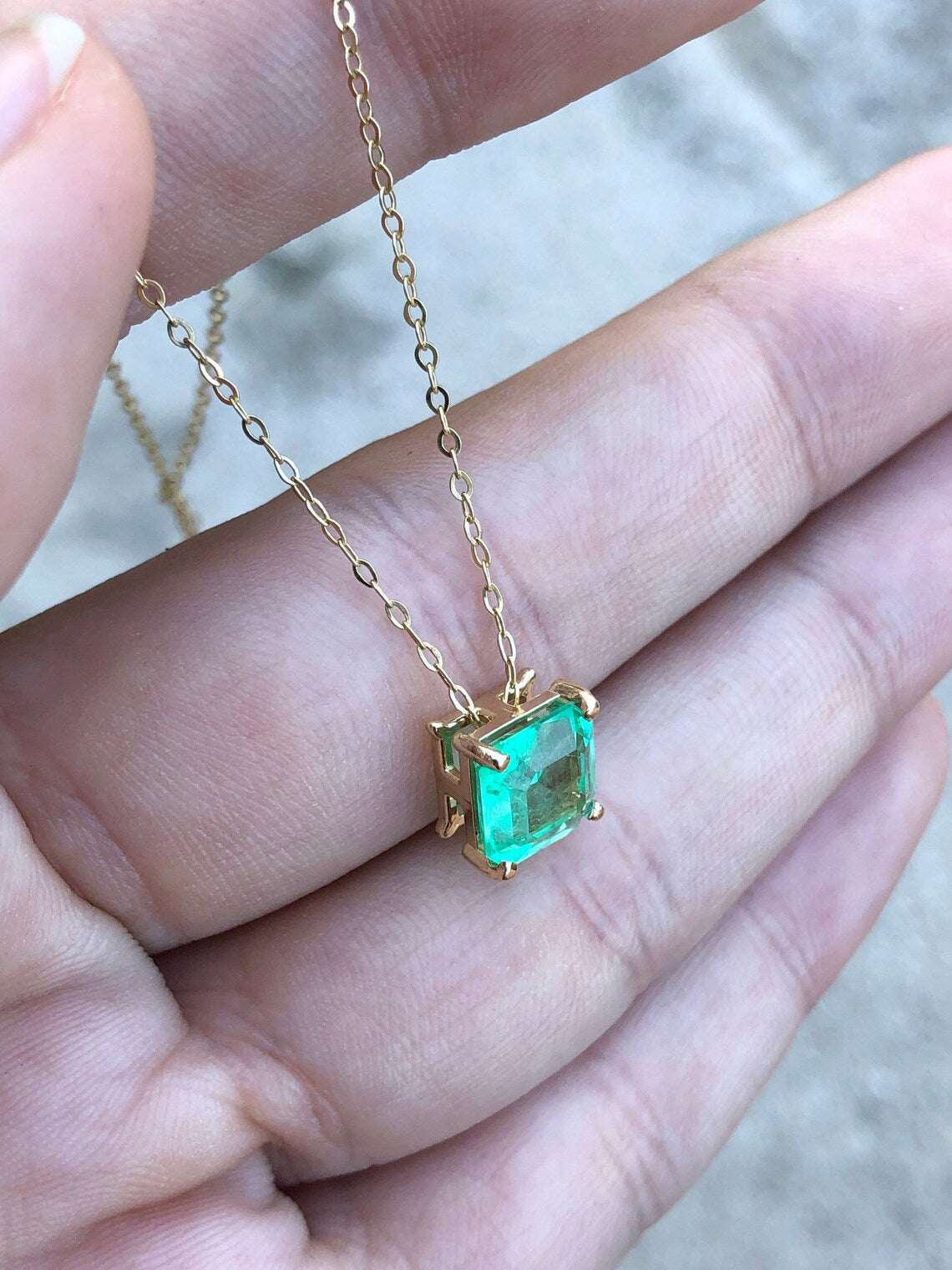 1.35 Carat 14K Gold Solitaire Emerald Four Prong Slider Necklace - Elegant Dainty Jewelry for Women, Perfect for Everyday Wear, Date Night & Special Occasions
