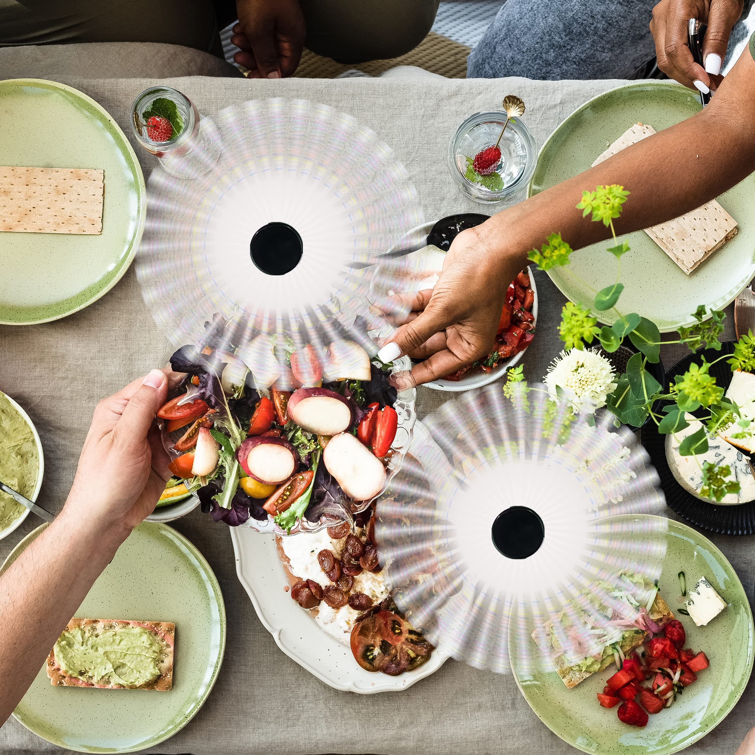 Battery Operated Food Spinning Fan - Electric Fly Swatter for Indoor & Outdoor Use, Perfect for Picnics, BBQs, Dining Tables & Events - Keep Food Fresh & Bug-Free During Meals