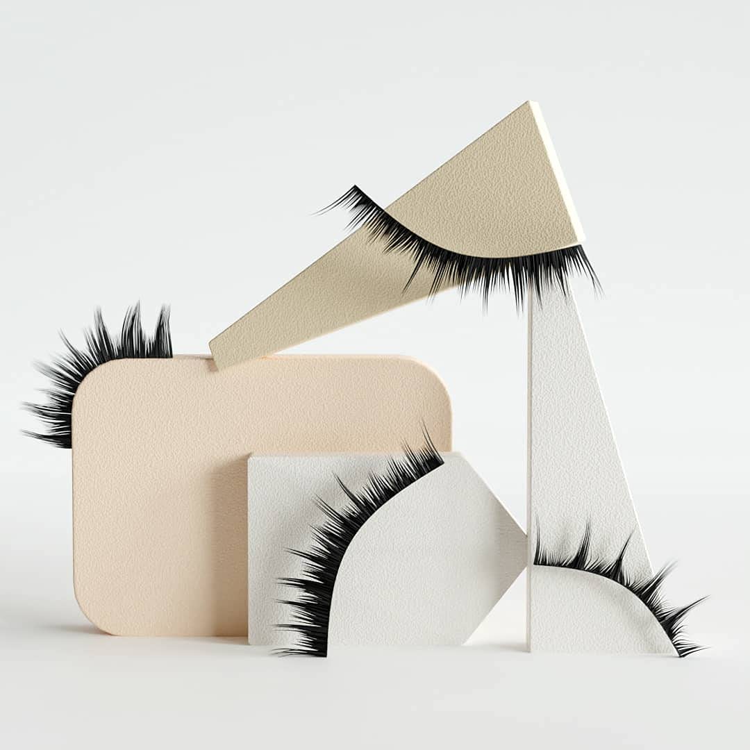 Lola Make Up False Eyelashes 3D Feline Style - Natural Looking Fake Lashes for Dramatic Eye Makeup | Perfect for Parties, Weddings & Special Occasions