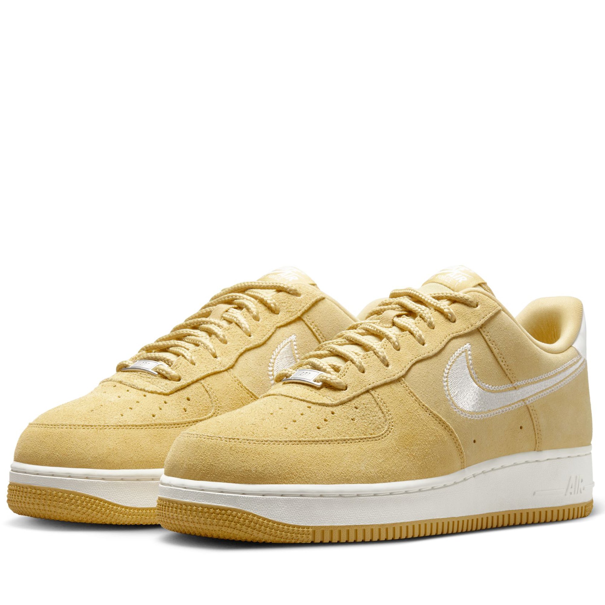 Nike Air Force 1 '07 LV8 Sneakers - Buff Gold/Sail Colorway - Men's/Women's Casual Shoes for Streetwear & Everyday Wear