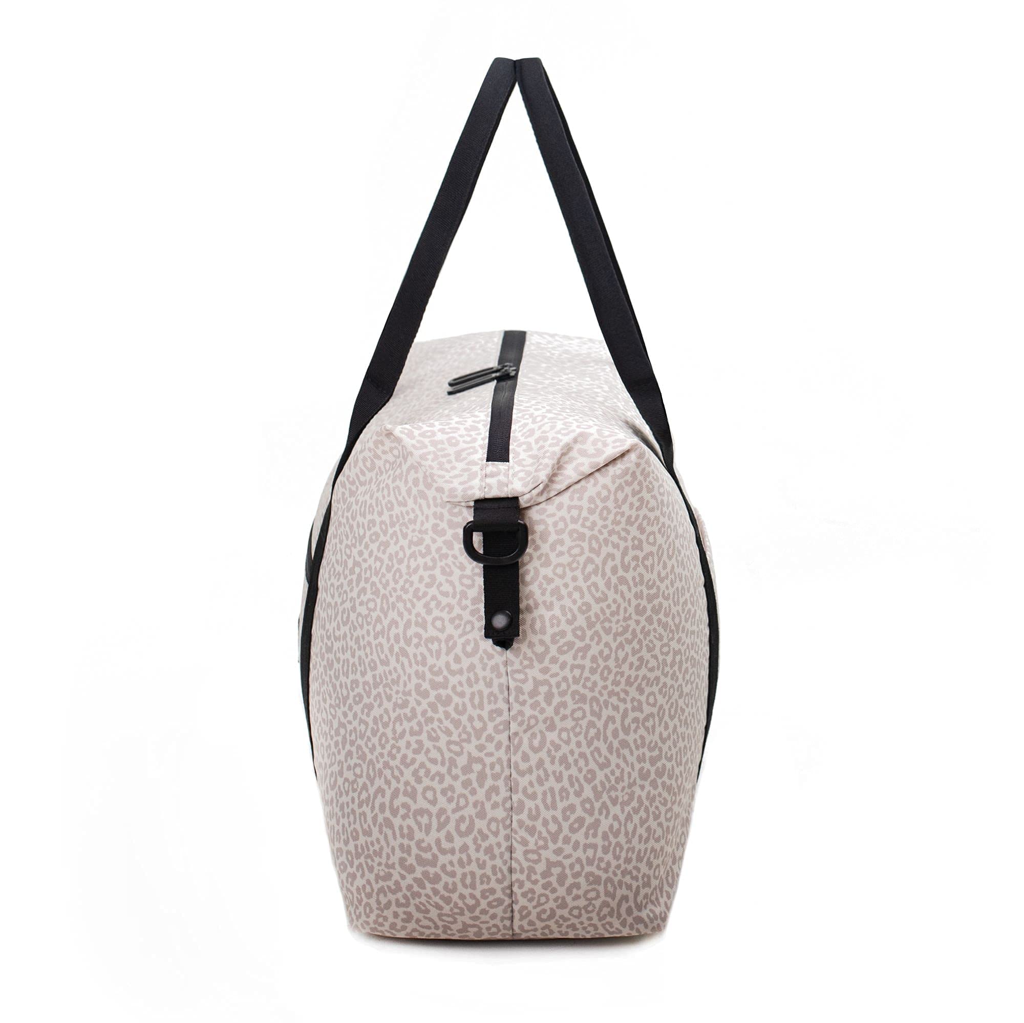 Jadyn Lola Travel Duffle Bag - Stylish Weekender & Overnight Gym Tote for Women & Men - Perfect for Weekend Getaways, Gym, Work & Travel