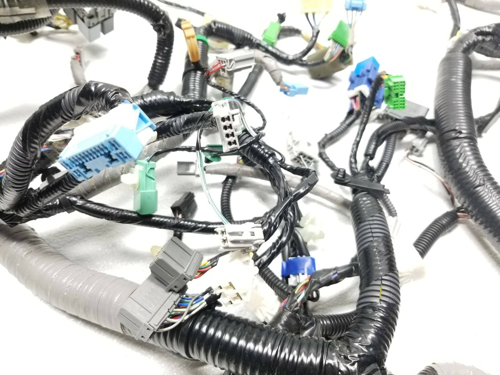 2003-2006 Acura MDX OEM Dash Wire Harness - 55k Miles - Perfect for Dashboard Electrical Repairs & Upgrades