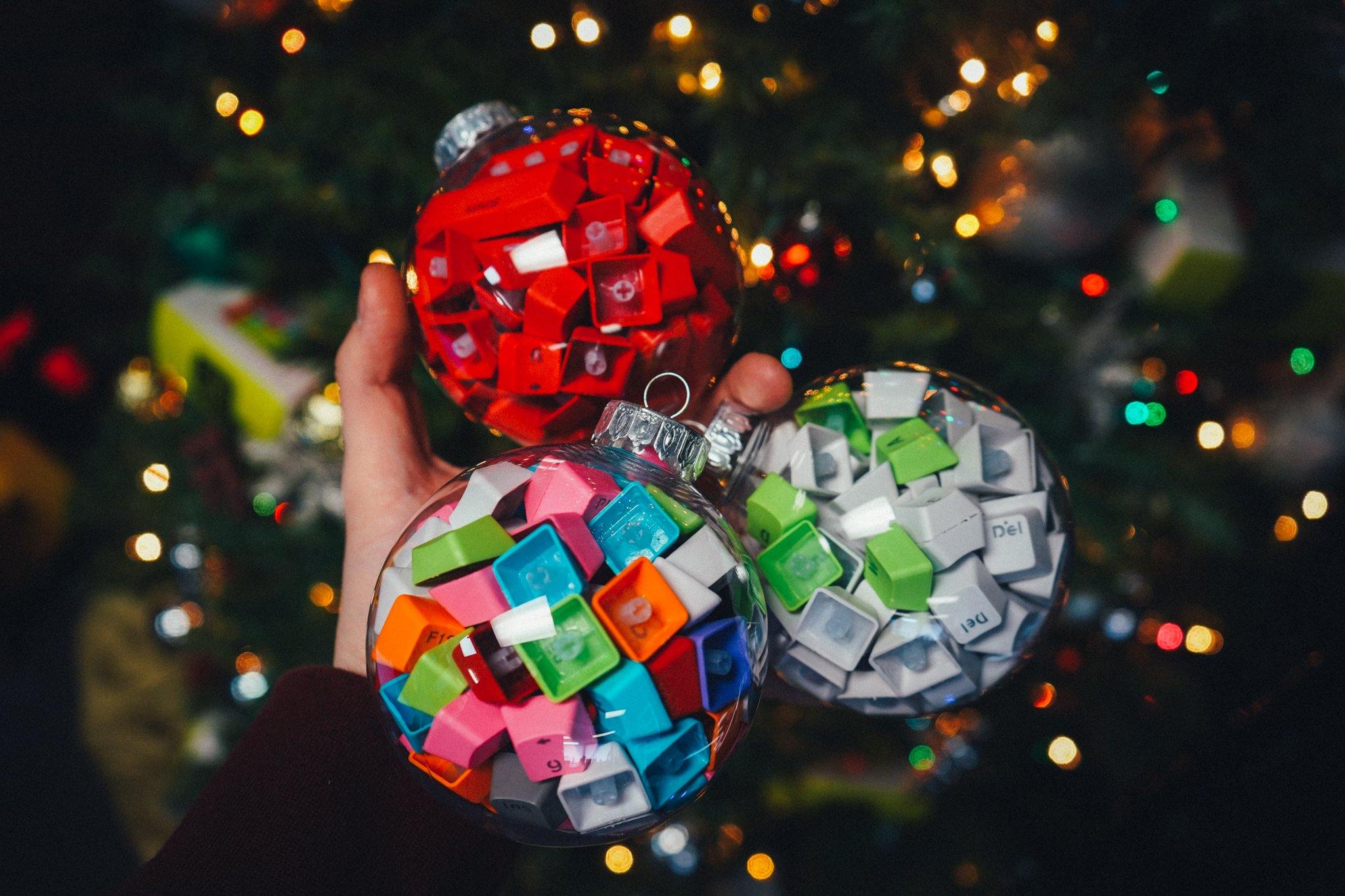 Custom Keycap Ornaments for Mechanical Keyboards - Unique & Artistic Keycap Decorations for Gamers & Typists - Perfect for Gaming Setups & Workspace Decor