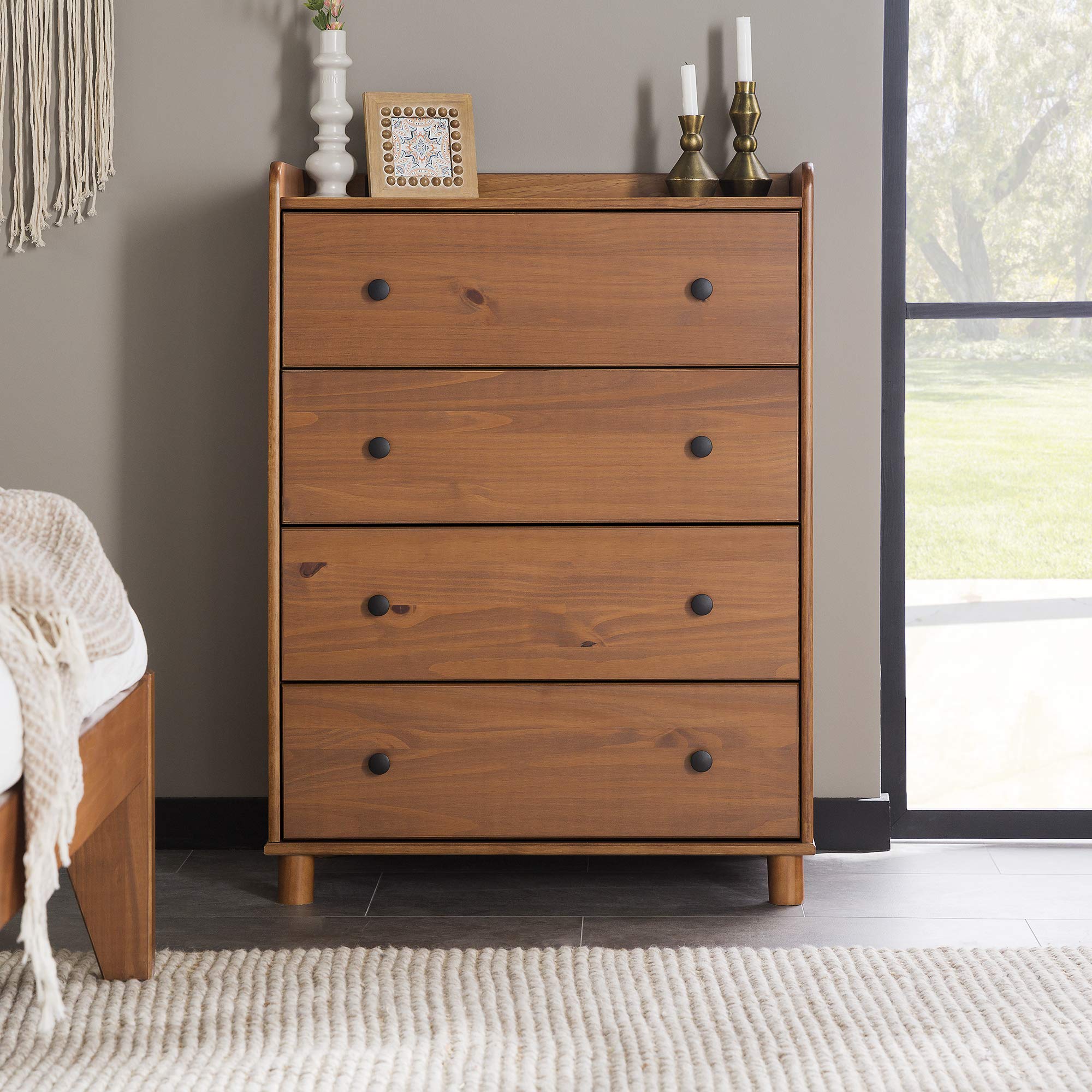Walker Edison 4-Drawer Modern Wood Dresser with Top Tray - Caramel Finish Bedroom Storage Cabinet with Shelves, Nightstand or End Table - Perfect for Bedroom Organization and Small Space Living