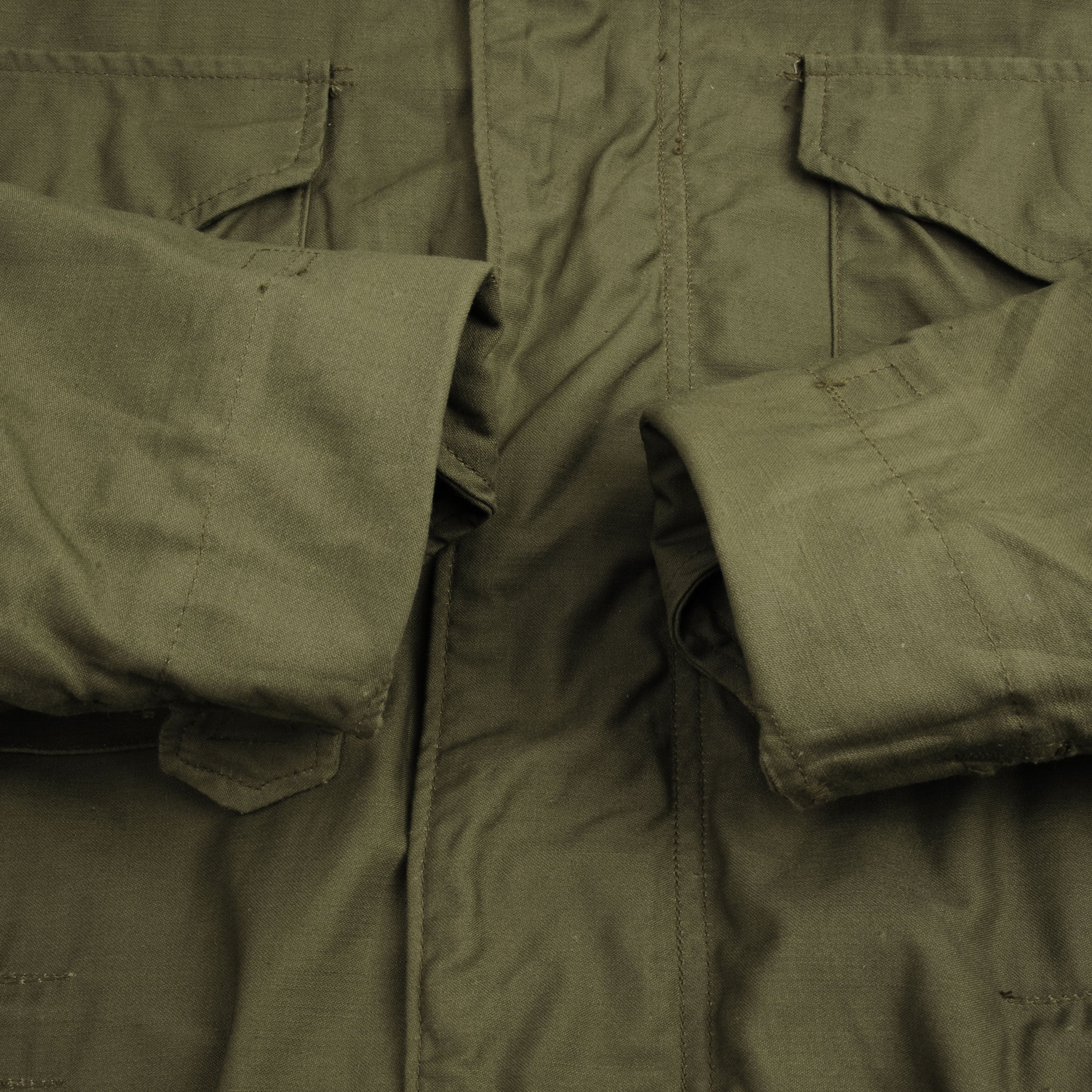 Vintage US Army M1965 M65 Alpha Industries Field Jacket - 1982 Medium Deadstock NOS | Military Outerwear for Men, Outdoor Adventure & Urban Streetwear