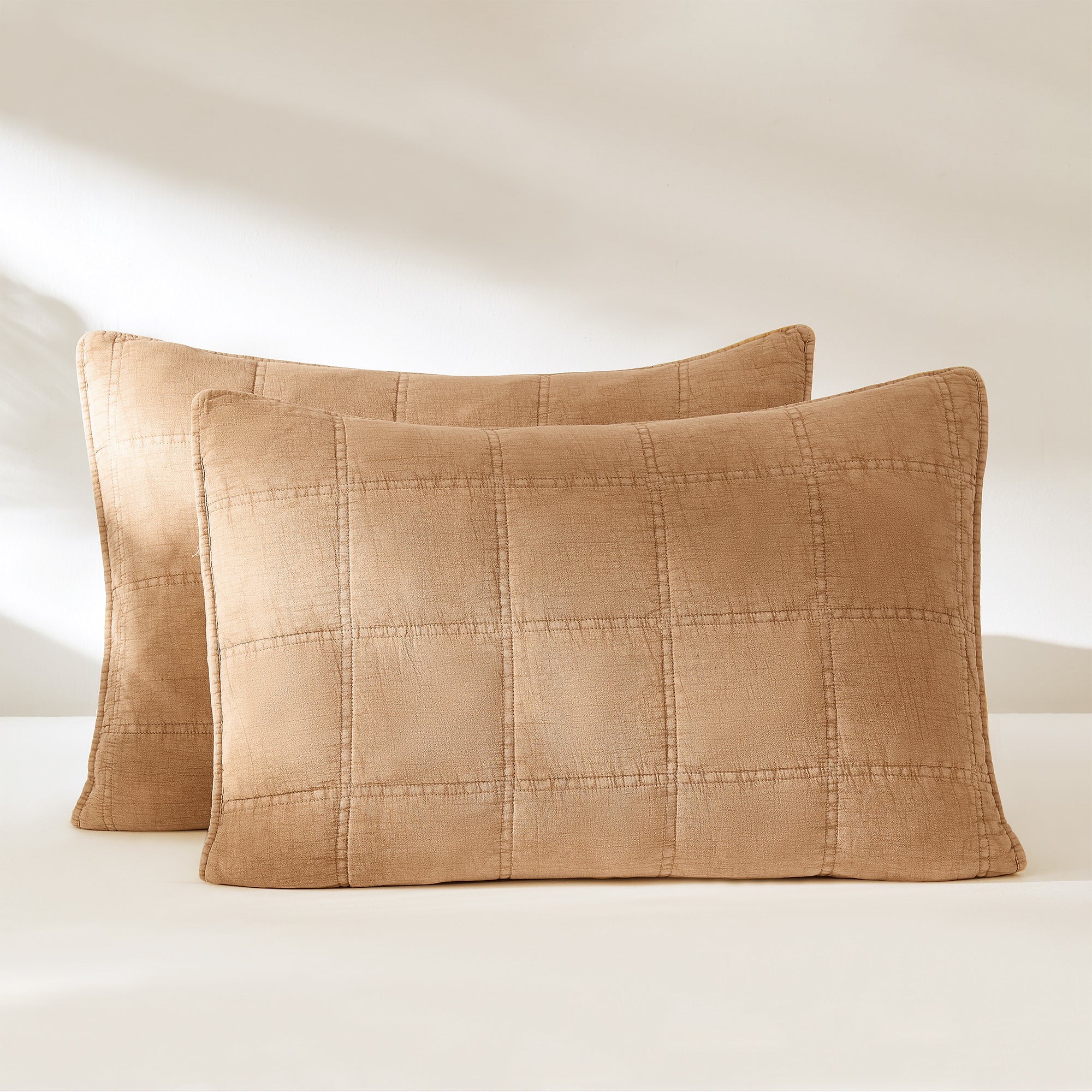 Logan Stone Washed Cotton Quilt Set - 3 Piece Bedding Set with Pillow Shams | Soft & Breathable Comforter for All Seasons | Perfect for Master Bedroom, Guest Room & Dorm Decor